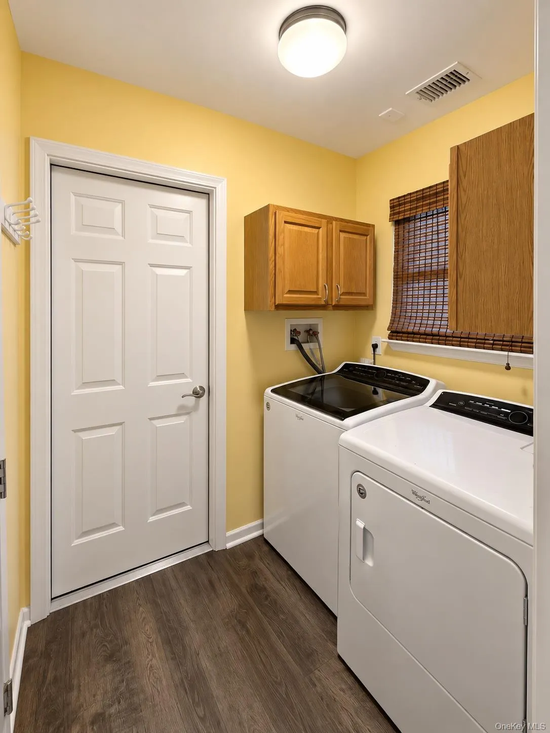 27 Kathleen Drive, Islip, NY, 2 Bedrooms Bedrooms, 6 Rooms Rooms,2 BathroomsBathrooms,Residential,For Rent,Kathleen,0,1054955 27 Kathleen Drive, Islip, NY, 2 Bedrooms Bedrooms, 6 Rooms Rooms,2 BathroomsBathrooms,Residential,For Rent,Kathleen,0,1054955