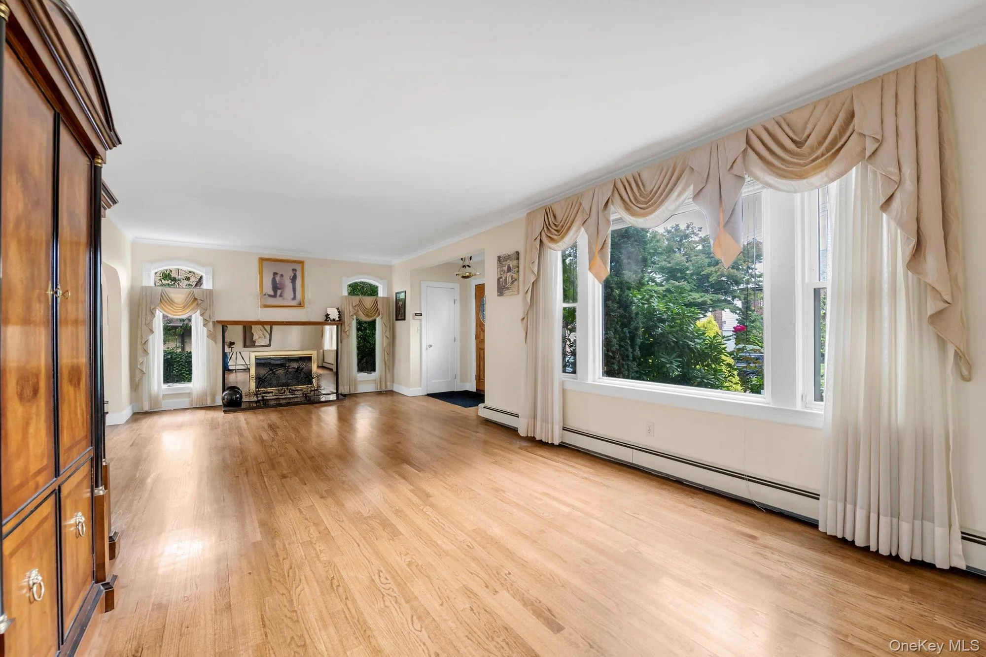 14-84 164 Street, New York, NY, 4 Bedrooms Bedrooms, 7 Rooms Rooms,2 BathroomsBathrooms,Residential,For Rent,164,0,1054957 14-84 164 Street, New York, NY, 4 Bedrooms Bedrooms, 7 Rooms Rooms,2 BathroomsBathrooms,Residential,For Rent,164,0,1054957
