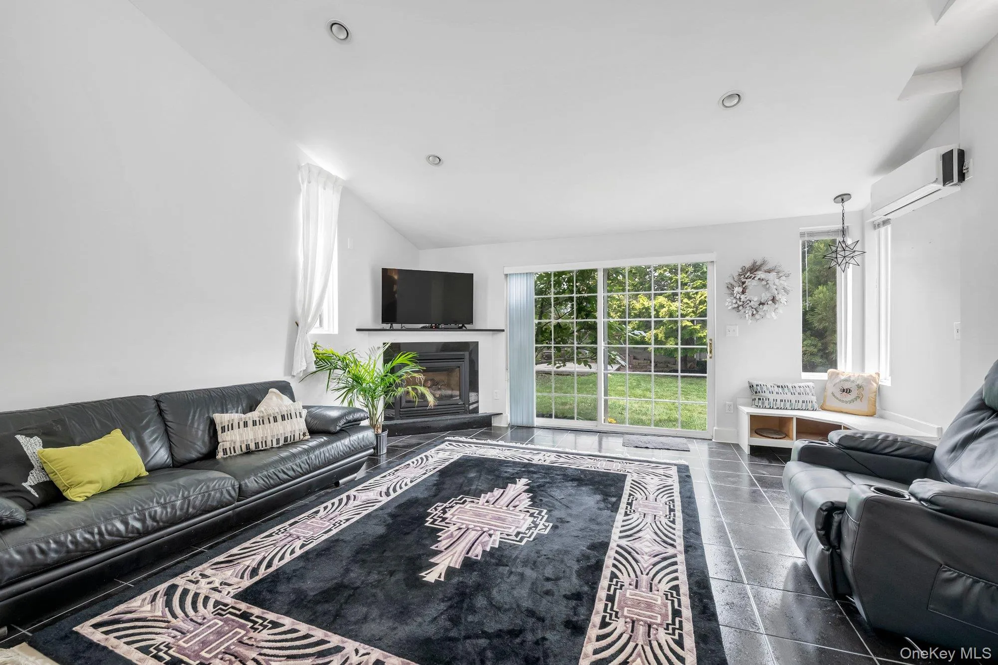 14-84 164 Street, New York, NY, 4 Bedrooms Bedrooms, 7 Rooms Rooms,2 BathroomsBathrooms,Residential,For Rent,164,0,1054957 14-84 164 Street, New York, NY, 4 Bedrooms Bedrooms, 7 Rooms Rooms,2 BathroomsBathrooms,Residential,For Rent,164,0,1054957