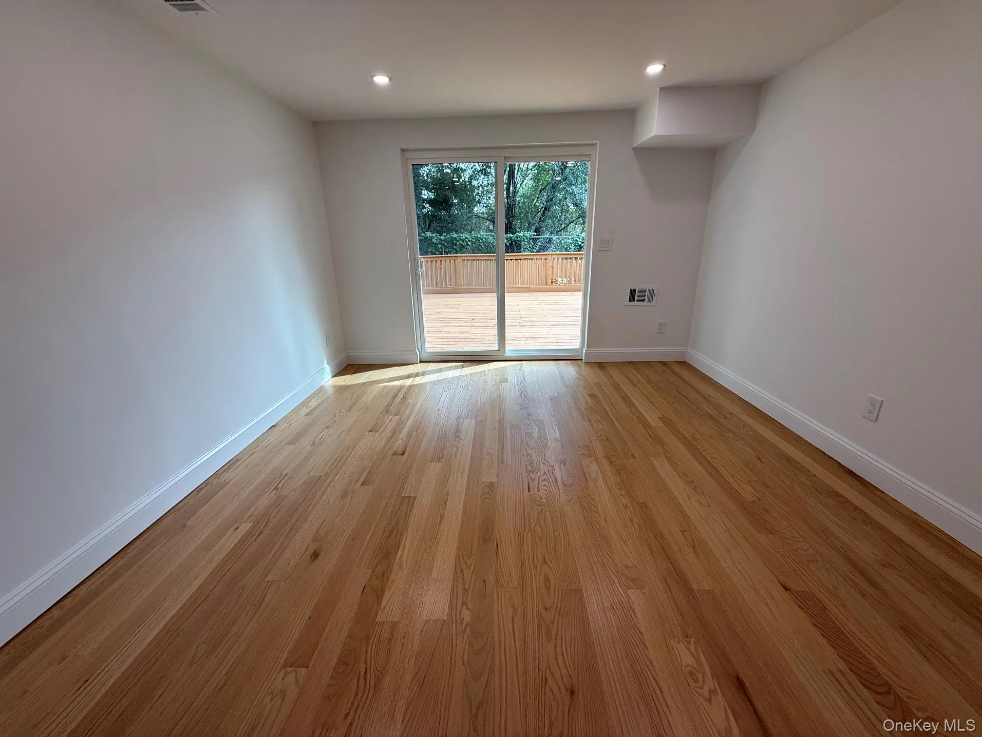30 Elissa Lane, Yonkers, NY, 3 Bedrooms Bedrooms, 5 Rooms Rooms,2 BathroomsBathrooms,Residential Lease,For Rent,Elissa,0,1054961 30 Elissa Lane, Yonkers, NY, 3 Bedrooms Bedrooms, 5 Rooms Rooms,2 BathroomsBathrooms,Residential Lease,For Rent,Elissa,0,1054961