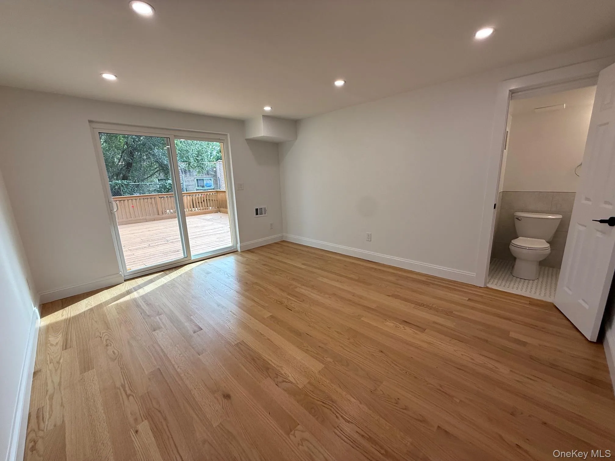 30 Elissa Lane, Yonkers, NY, 3 Bedrooms Bedrooms, 5 Rooms Rooms,2 BathroomsBathrooms,Residential Lease,For Rent,Elissa,0,1054961 30 Elissa Lane, Yonkers, NY, 3 Bedrooms Bedrooms, 5 Rooms Rooms,2 BathroomsBathrooms,Residential Lease,For Rent,Elissa,0,1054961