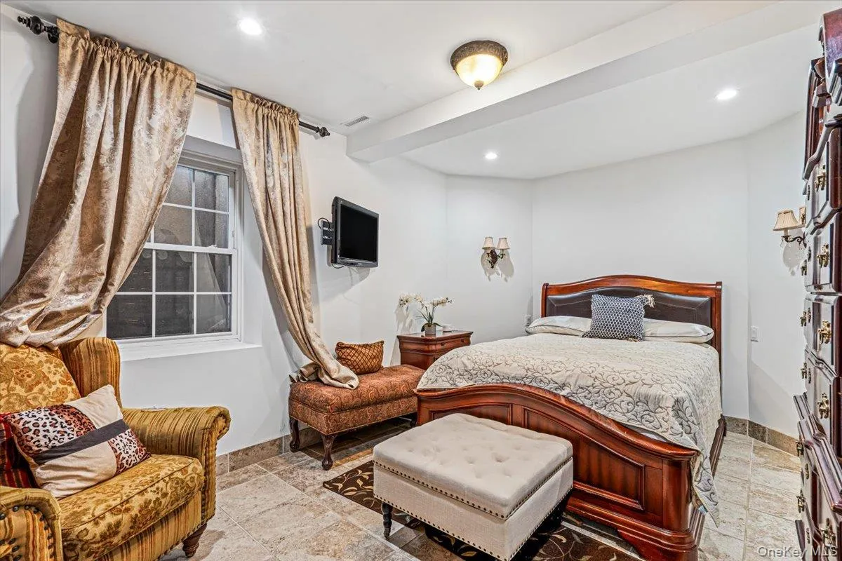 6 Carman Road, Huntington, NY, 4 Bedrooms Bedrooms, 12 Rooms Rooms,5 BathroomsBathrooms,Residential,For Rent,Carman,0,1054964 6 Carman Road, Huntington, NY, 4 Bedrooms Bedrooms, 12 Rooms Rooms,5 BathroomsBathrooms,Residential,For Rent,Carman,0,1054964