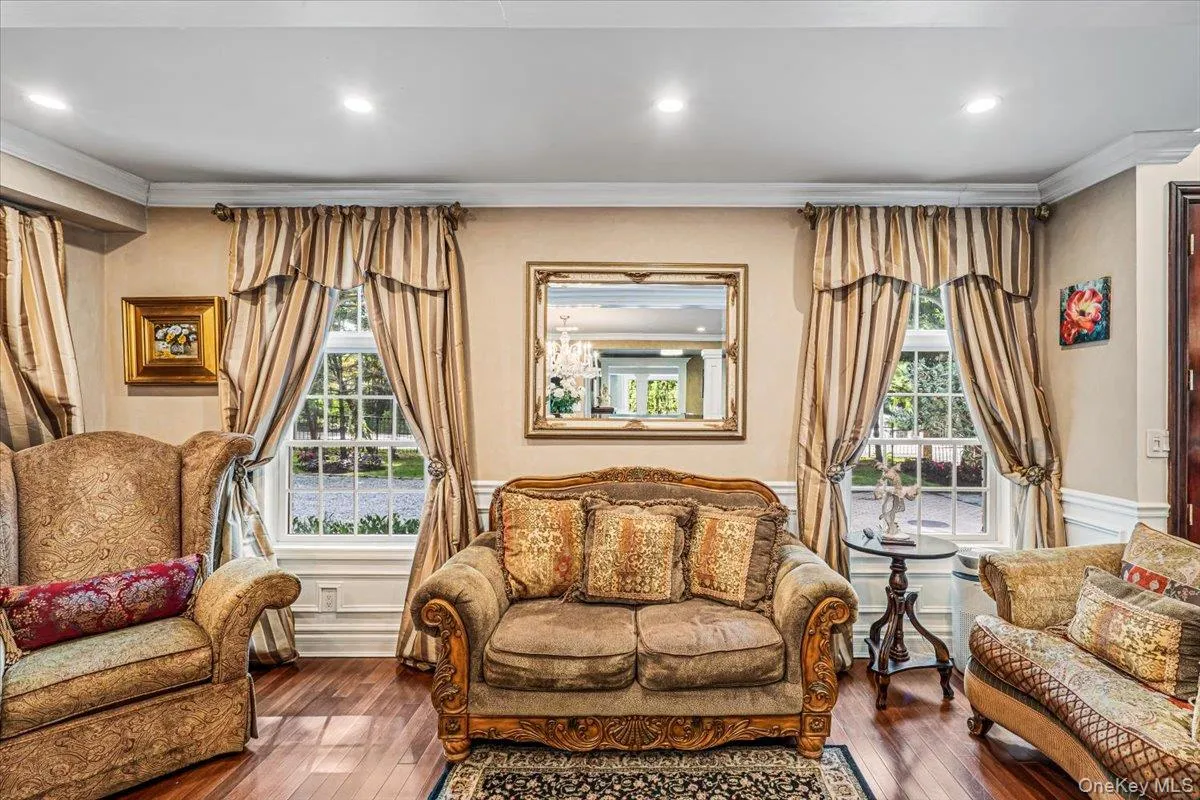 6 Carman Road, Huntington, NY, 4 Bedrooms Bedrooms, 12 Rooms Rooms,5 BathroomsBathrooms,Residential,For Rent,Carman,0,1054964 6 Carman Road, Huntington, NY, 4 Bedrooms Bedrooms, 12 Rooms Rooms,5 BathroomsBathrooms,Residential,For Rent,Carman,0,1054964