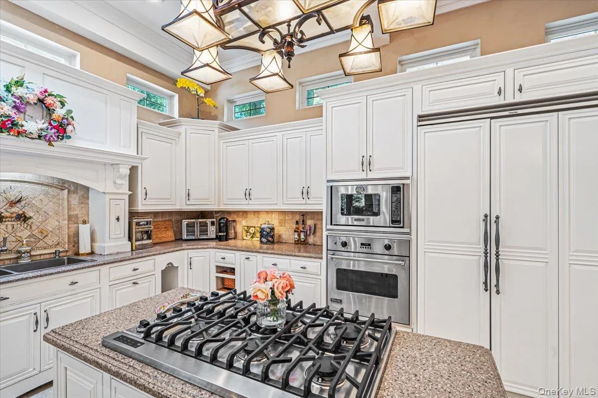 6 Carman Road, Huntington, NY, 4 Bedrooms Bedrooms, 12 Rooms Rooms,5 BathroomsBathrooms,Residential,For Rent,Carman,0,1054964 6 Carman Road, Huntington, NY, 4 Bedrooms Bedrooms, 12 Rooms Rooms,5 BathroomsBathrooms,Residential,For Rent,Carman,0,1054964