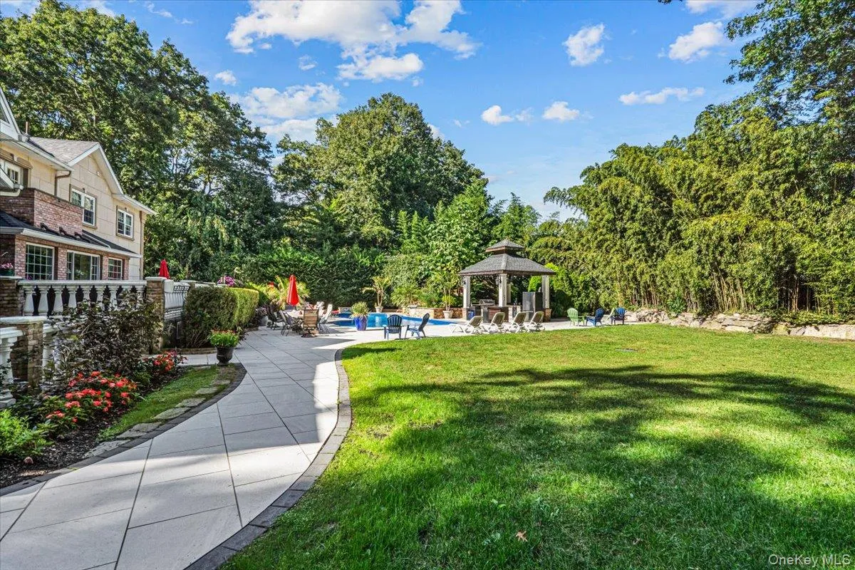 6 Carman Road, Huntington, NY, 4 Bedrooms Bedrooms, 12 Rooms Rooms,5 BathroomsBathrooms,Residential,For Rent,Carman,0,1054964 6 Carman Road, Huntington, NY, 4 Bedrooms Bedrooms, 12 Rooms Rooms,5 BathroomsBathrooms,Residential,For Rent,Carman,0,1054964