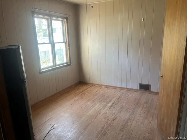 82 4th Street, Brookhaven, NY, 3 Bedrooms Bedrooms, 5 Rooms Rooms,1 BathroomBathrooms,Residential,For Rent,4th,0,1054966 82 4th Street, Brookhaven, NY, 3 Bedrooms Bedrooms, 5 Rooms Rooms,1 BathroomBathrooms,Residential,For Rent,4th,0,1054966