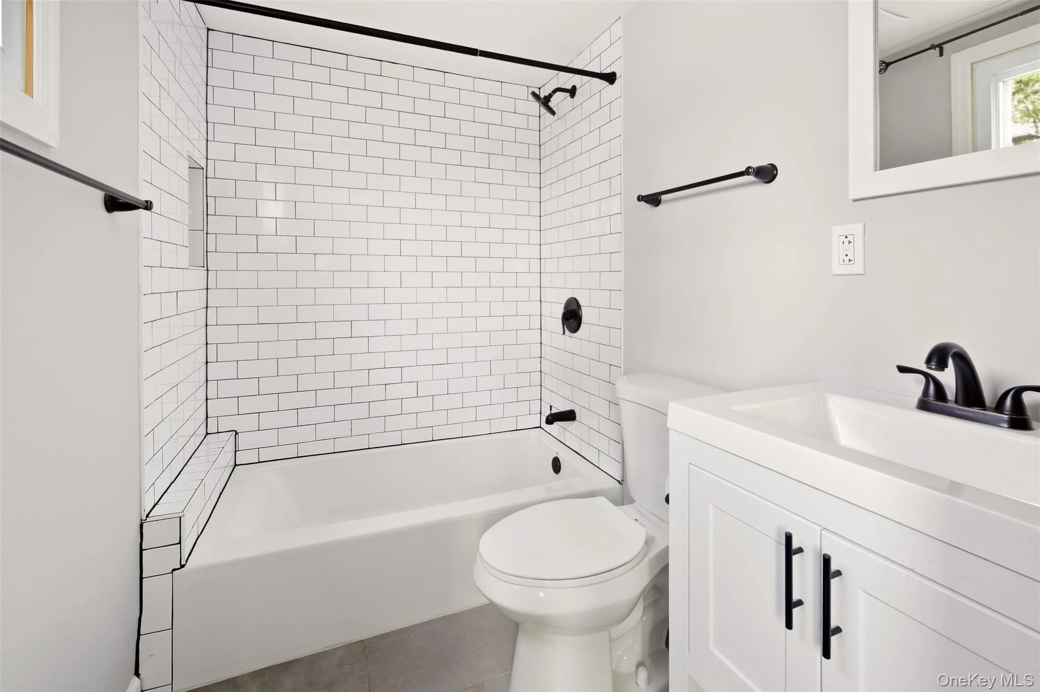 188 Strong Avenue, Babylon, NY, 3 Bedrooms Bedrooms, 8 Rooms Rooms,2 BathroomsBathrooms,Residential,For Rent,Strong,0,1054970 188 Strong Avenue, Babylon, NY, 3 Bedrooms Bedrooms, 8 Rooms Rooms,2 BathroomsBathrooms,Residential,For Rent,Strong,0,1054970