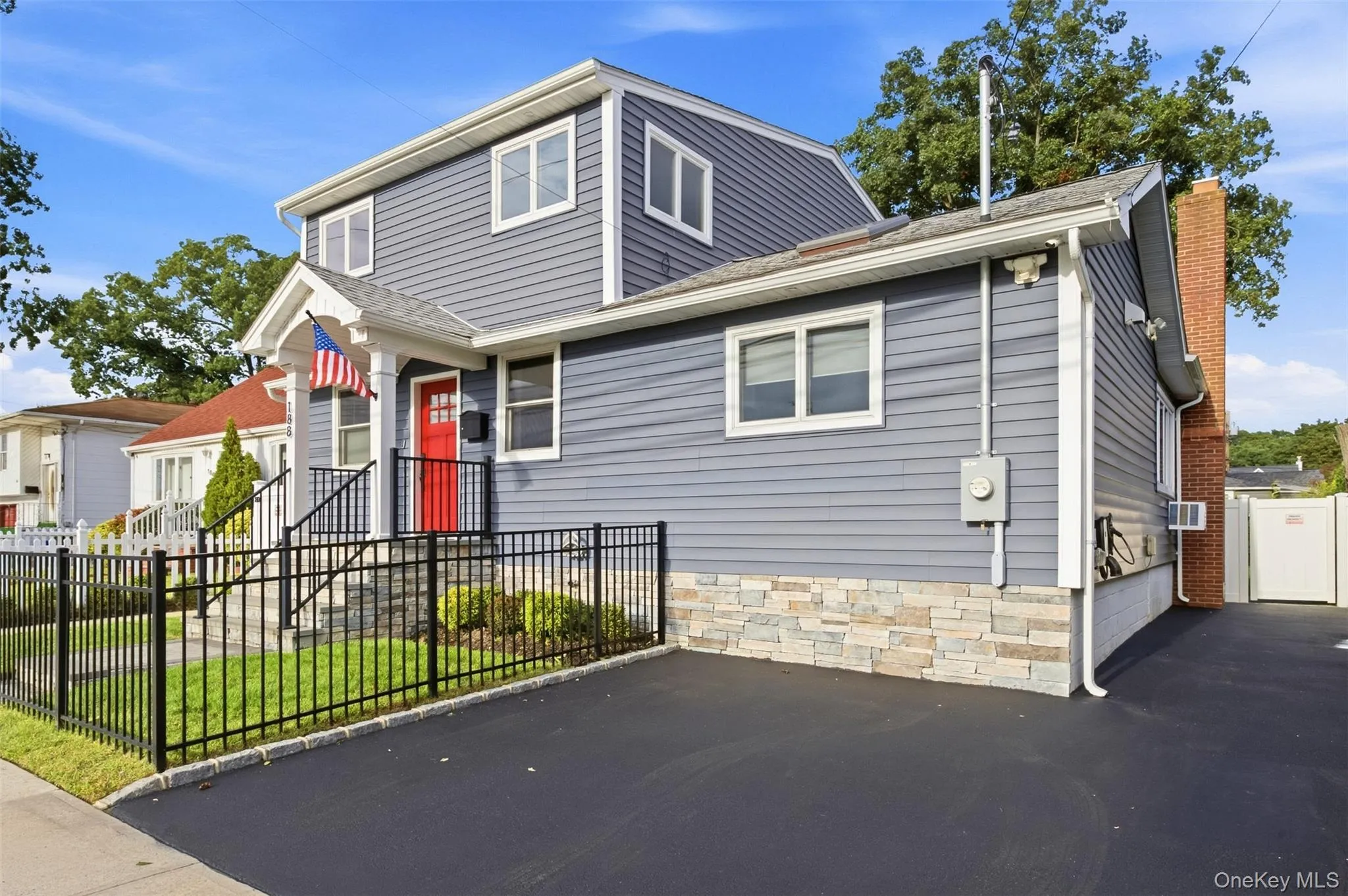 188 Strong Avenue, Babylon, NY, 3 Bedrooms Bedrooms, 8 Rooms Rooms,2 BathroomsBathrooms,Residential,For Rent,Strong,0,1054970 188 Strong Avenue, Babylon, NY, 3 Bedrooms Bedrooms, 8 Rooms Rooms,2 BathroomsBathrooms,Residential,For Rent,Strong,0,1054970