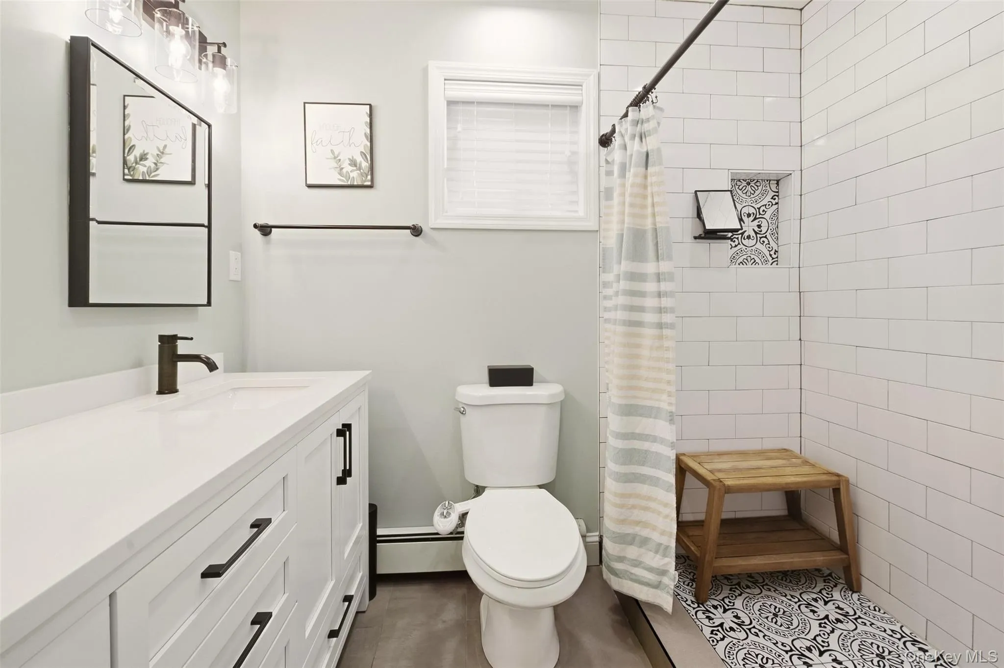 188 Strong Avenue, Babylon, NY, 3 Bedrooms Bedrooms, 8 Rooms Rooms,2 BathroomsBathrooms,Residential,For Rent,Strong,0,1054970 188 Strong Avenue, Babylon, NY, 3 Bedrooms Bedrooms, 8 Rooms Rooms,2 BathroomsBathrooms,Residential,For Rent,Strong,0,1054970