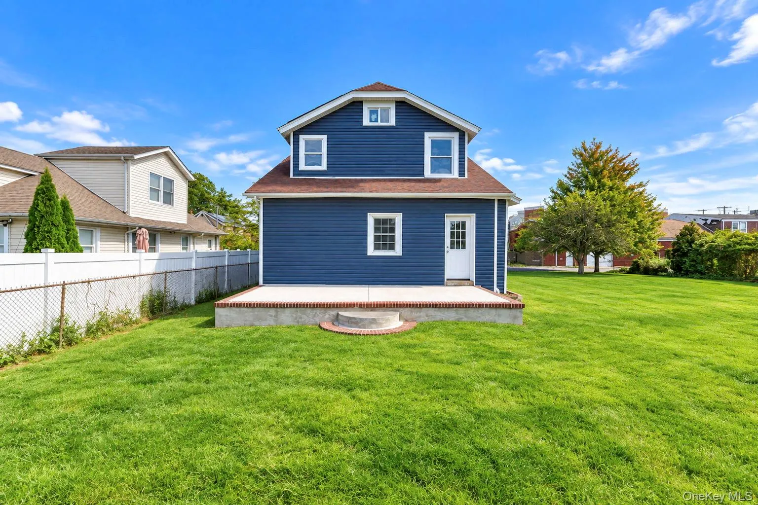 8 Burchell Boulevard, Islip, NY, 3 Bedrooms Bedrooms, 8 Rooms Rooms,2 BathroomsBathrooms,Residential,For Rent,Burchell,0,1054977 8 Burchell Boulevard, Islip, NY, 3 Bedrooms Bedrooms, 8 Rooms Rooms,2 BathroomsBathrooms,Residential,For Rent,Burchell,0,1054977