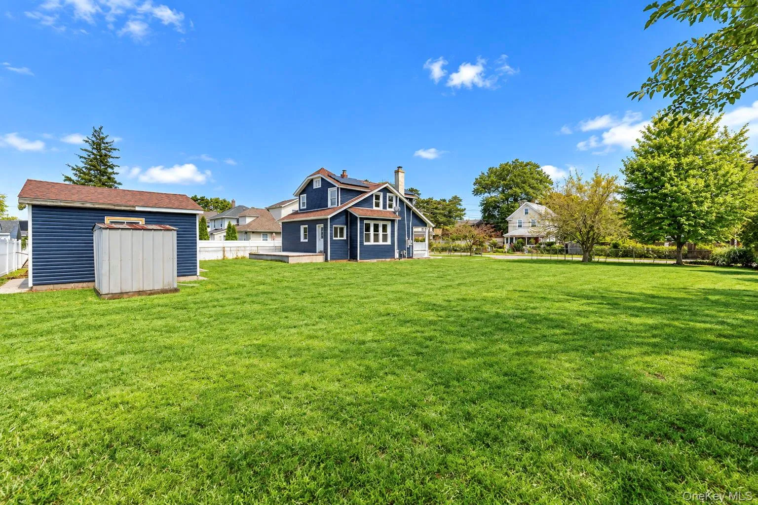 8 Burchell Boulevard, Islip, NY, 3 Bedrooms Bedrooms, 8 Rooms Rooms,2 BathroomsBathrooms,Residential,For Rent,Burchell,0,1054977 8 Burchell Boulevard, Islip, NY, 3 Bedrooms Bedrooms, 8 Rooms Rooms,2 BathroomsBathrooms,Residential,For Rent,Burchell,0,1054977