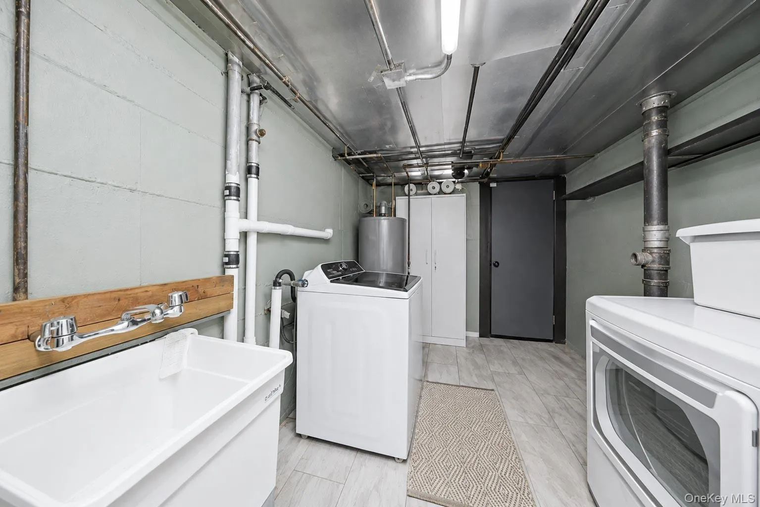 6613 Booth Street, New York, NY, 3 Bedrooms Bedrooms, 9 Rooms Rooms,2 BathroomsBathrooms,Residential,For Rent,Booth,0,1054983 6613 Booth Street, New York, NY, 3 Bedrooms Bedrooms, 9 Rooms Rooms,2 BathroomsBathrooms,Residential,For Rent,Booth,0,1054983