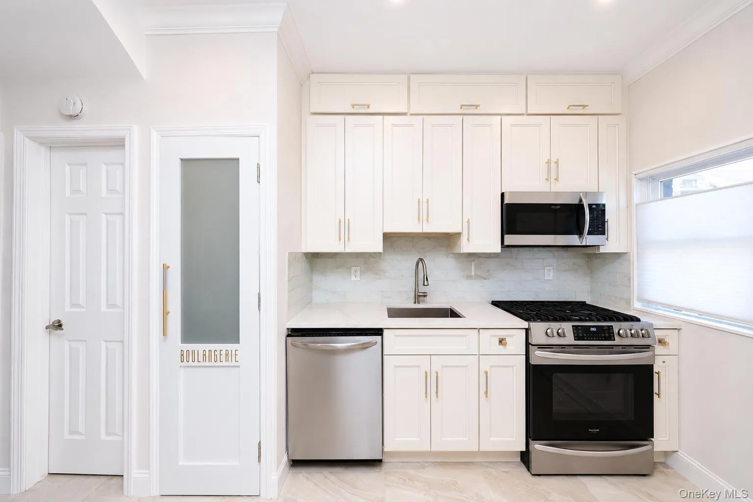 6613 Booth Street, New York, NY, 3 Bedrooms Bedrooms, 9 Rooms Rooms,2 BathroomsBathrooms,Residential,For Rent,Booth,0,1054983 6613 Booth Street, New York, NY, 3 Bedrooms Bedrooms, 9 Rooms Rooms,2 BathroomsBathrooms,Residential,For Rent,Booth,0,1054983