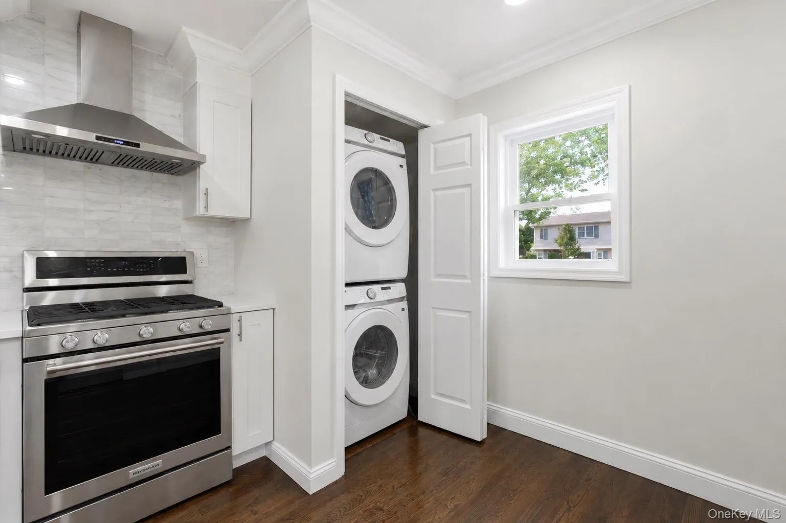 2 Taft Avenue, Islip, NY, 4 Bedrooms Bedrooms, 9 Rooms Rooms,2 BathroomsBathrooms,Residential,For Rent,Taft,0,1054984 2 Taft Avenue, Islip, NY, 4 Bedrooms Bedrooms, 9 Rooms Rooms,2 BathroomsBathrooms,Residential,For Rent,Taft,0,1054984