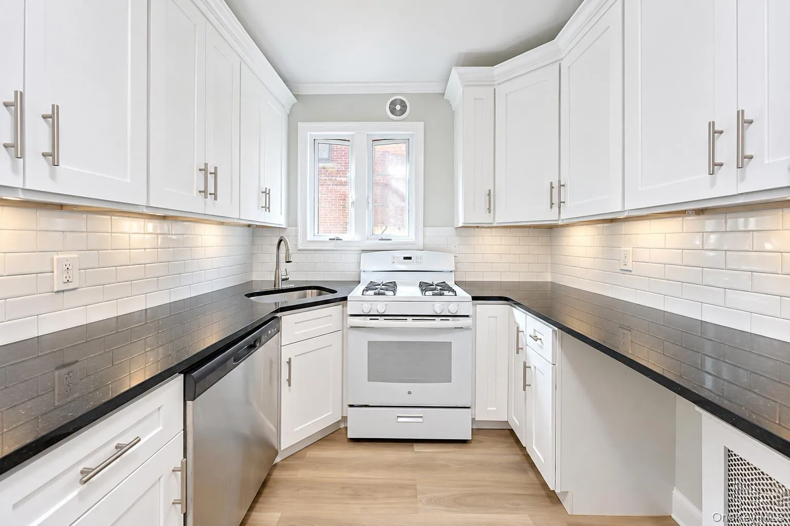 27-26 168th Street, New York, NY, 4 Bedrooms Bedrooms, 7 Rooms Rooms,2 BathroomsBathrooms,Residential,For Rent,168th,0,1054985 27-26 168th Street, New York, NY, 4 Bedrooms Bedrooms, 7 Rooms Rooms,2 BathroomsBathrooms,Residential,For Rent,168th,0,1054985