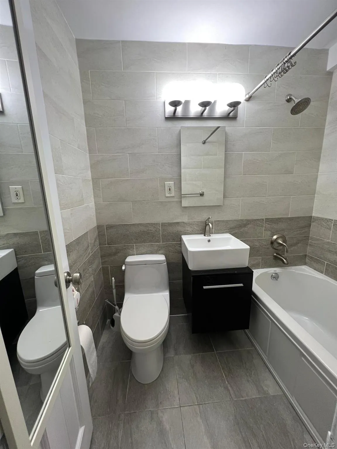 50 Bayard Street, New York, NY, 3 Room Rooms,1 BathroomBathrooms,Residential Lease,For Rent,Bayard,0,1054989 50 Bayard Street, New York, NY, 3 Room Rooms,1 BathroomBathrooms,Residential Lease,For Rent,Bayard,0,1054989