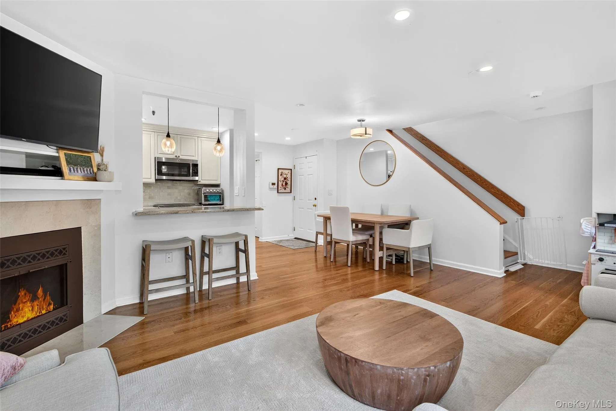 36 Greenridge Avenue, White Plains, NY, 2 Bedrooms Bedrooms, 5 Rooms Rooms,2 BathroomsBathrooms,Residential,For Rent,Greenridge,0,1054995 36 Greenridge Avenue, White Plains, NY, 2 Bedrooms Bedrooms, 5 Rooms Rooms,2 BathroomsBathrooms,Residential,For Rent,Greenridge,0,1054995