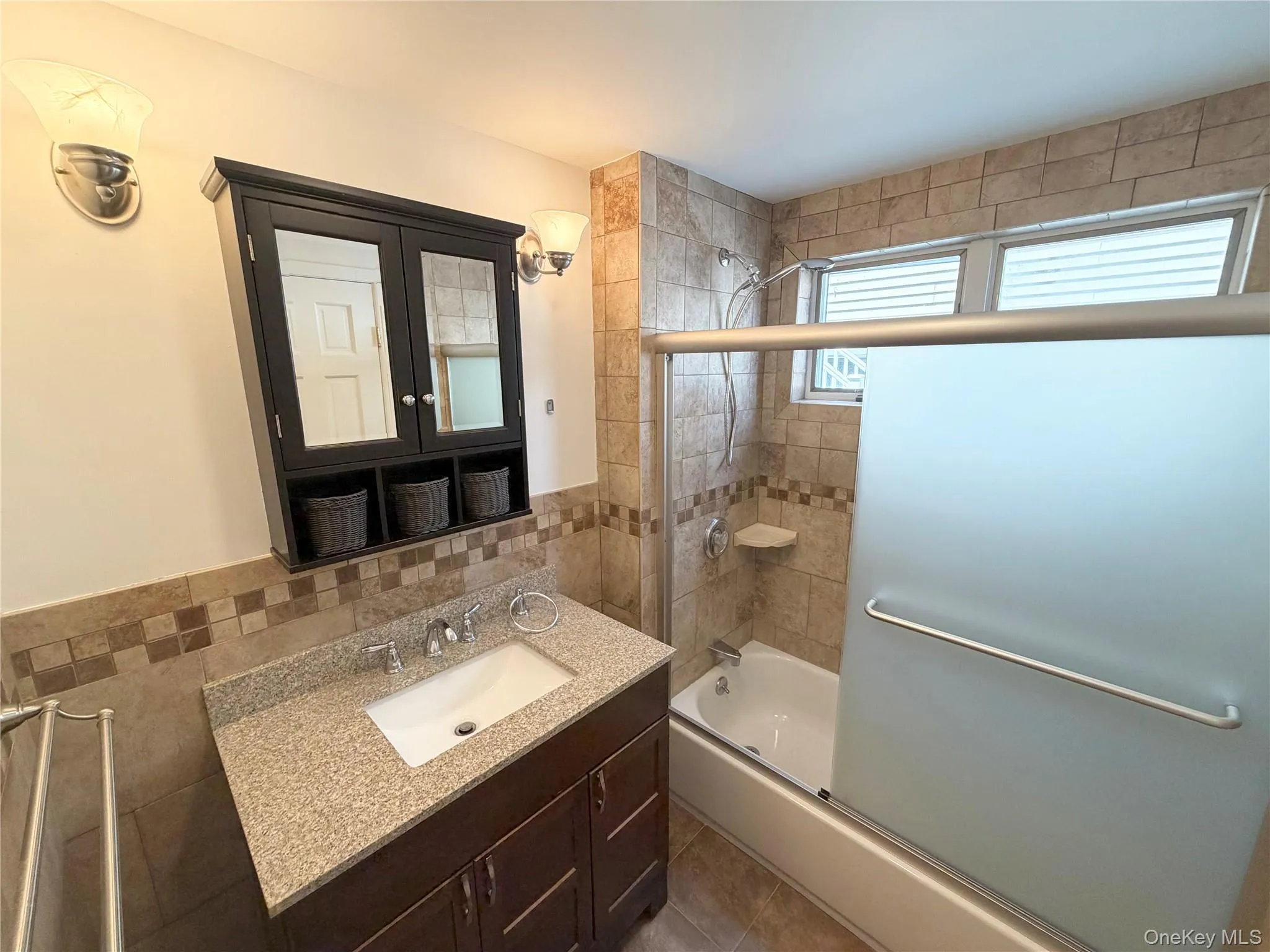 367 Pine Street, Long Beach, NY, 3 Bedrooms Bedrooms, 6 Rooms Rooms,2 BathroomsBathrooms,Residential Lease,For Rent,Pine,0,1055001 367 Pine Street, Long Beach, NY, 3 Bedrooms Bedrooms, 6 Rooms Rooms,2 BathroomsBathrooms,Residential Lease,For Rent,Pine,0,1055001