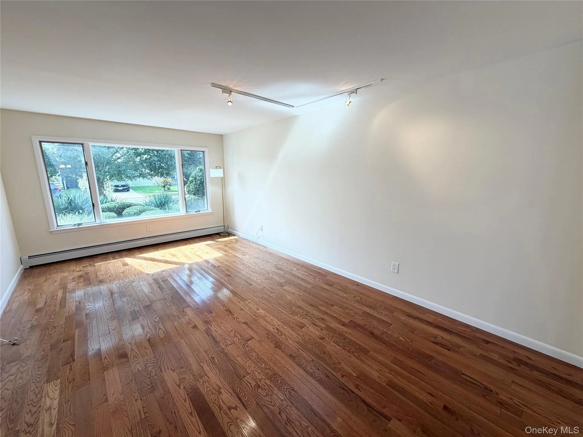 367 Pine Street, Long Beach, NY, 3 Bedrooms Bedrooms, 6 Rooms Rooms,2 BathroomsBathrooms,Residential Lease,For Rent,Pine,0,1055001 367 Pine Street, Long Beach, NY, 3 Bedrooms Bedrooms, 6 Rooms Rooms,2 BathroomsBathrooms,Residential Lease,For Rent,Pine,0,1055001