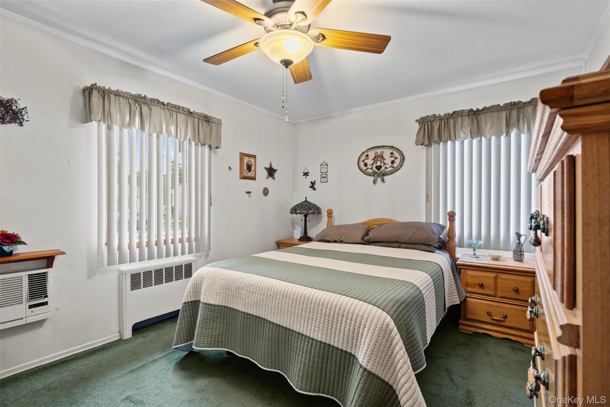 380 Clinton Avenue, Babylon, NY, 3 Bedrooms Bedrooms, 6 Rooms Rooms,1 BathroomBathrooms,Residential,For Rent,Clinton,0,1055006 380 Clinton Avenue, Babylon, NY, 3 Bedrooms Bedrooms, 6 Rooms Rooms,1 BathroomBathrooms,Residential,For Rent,Clinton,0,1055006