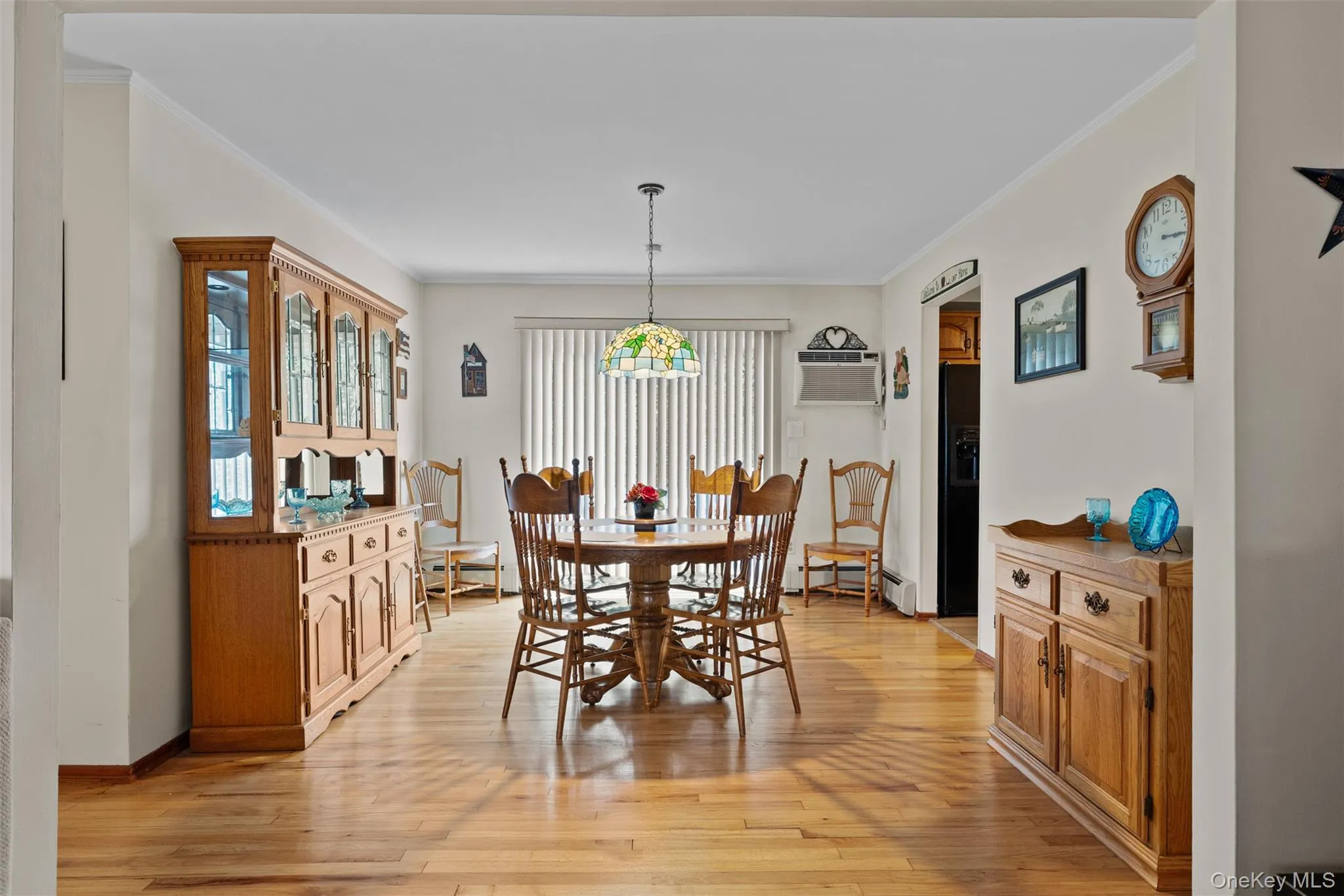 380 Clinton Avenue, Babylon, NY, 3 Bedrooms Bedrooms, 6 Rooms Rooms,1 BathroomBathrooms,Residential,For Rent,Clinton,0,1055006 380 Clinton Avenue, Babylon, NY, 3 Bedrooms Bedrooms, 6 Rooms Rooms,1 BathroomBathrooms,Residential,For Rent,Clinton,0,1055006
