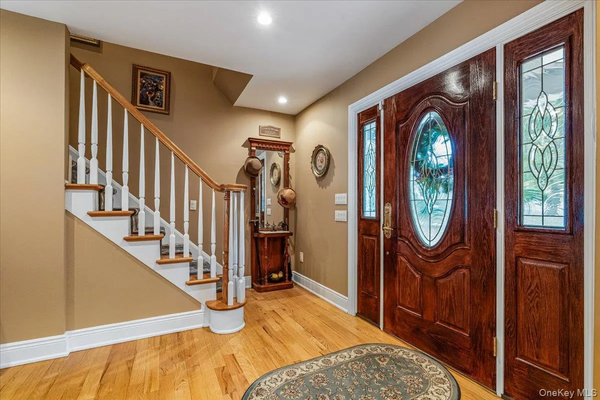 53 State Place, Huntington, NY, 4 Bedrooms Bedrooms, 10 Rooms Rooms,2 BathroomsBathrooms,Residential,For Rent,State,0,1055011 53 State Place, Huntington, NY, 4 Bedrooms Bedrooms, 10 Rooms Rooms,2 BathroomsBathrooms,Residential,For Rent,State,0,1055011