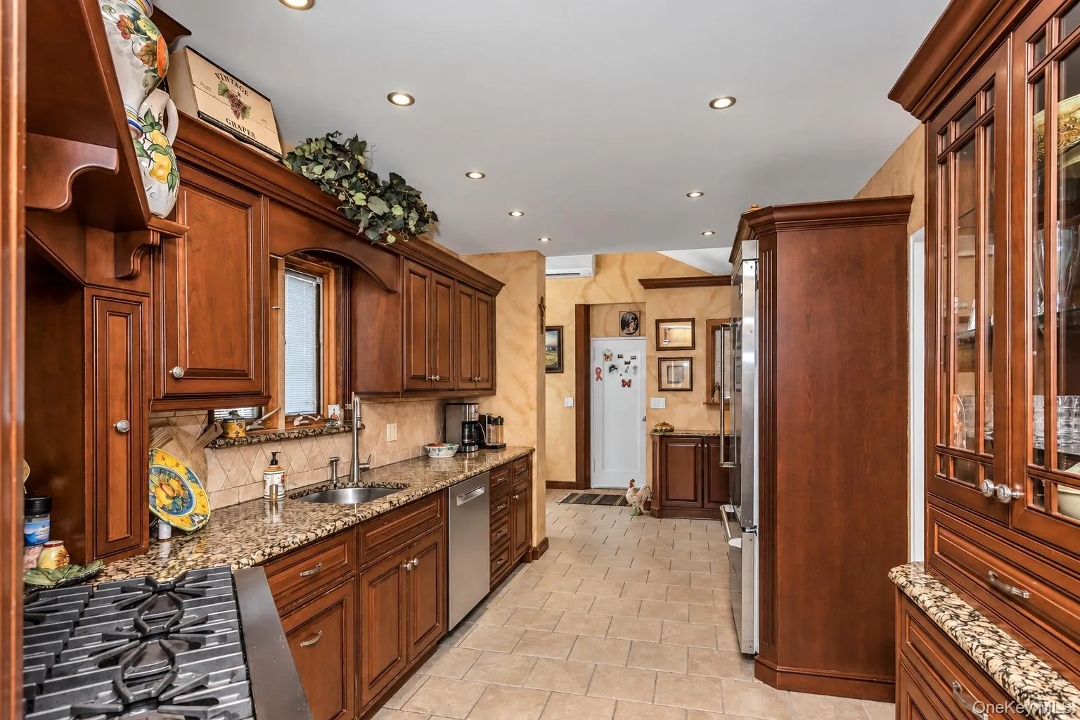 248 148th Street, New York, NY, 3 Bedrooms Bedrooms, 9 Rooms Rooms,2 BathroomsBathrooms,Residential,For Rent,148th,0,1055012 248 148th Street, New York, NY, 3 Bedrooms Bedrooms, 9 Rooms Rooms,2 BathroomsBathrooms,Residential,For Rent,148th,0,1055012