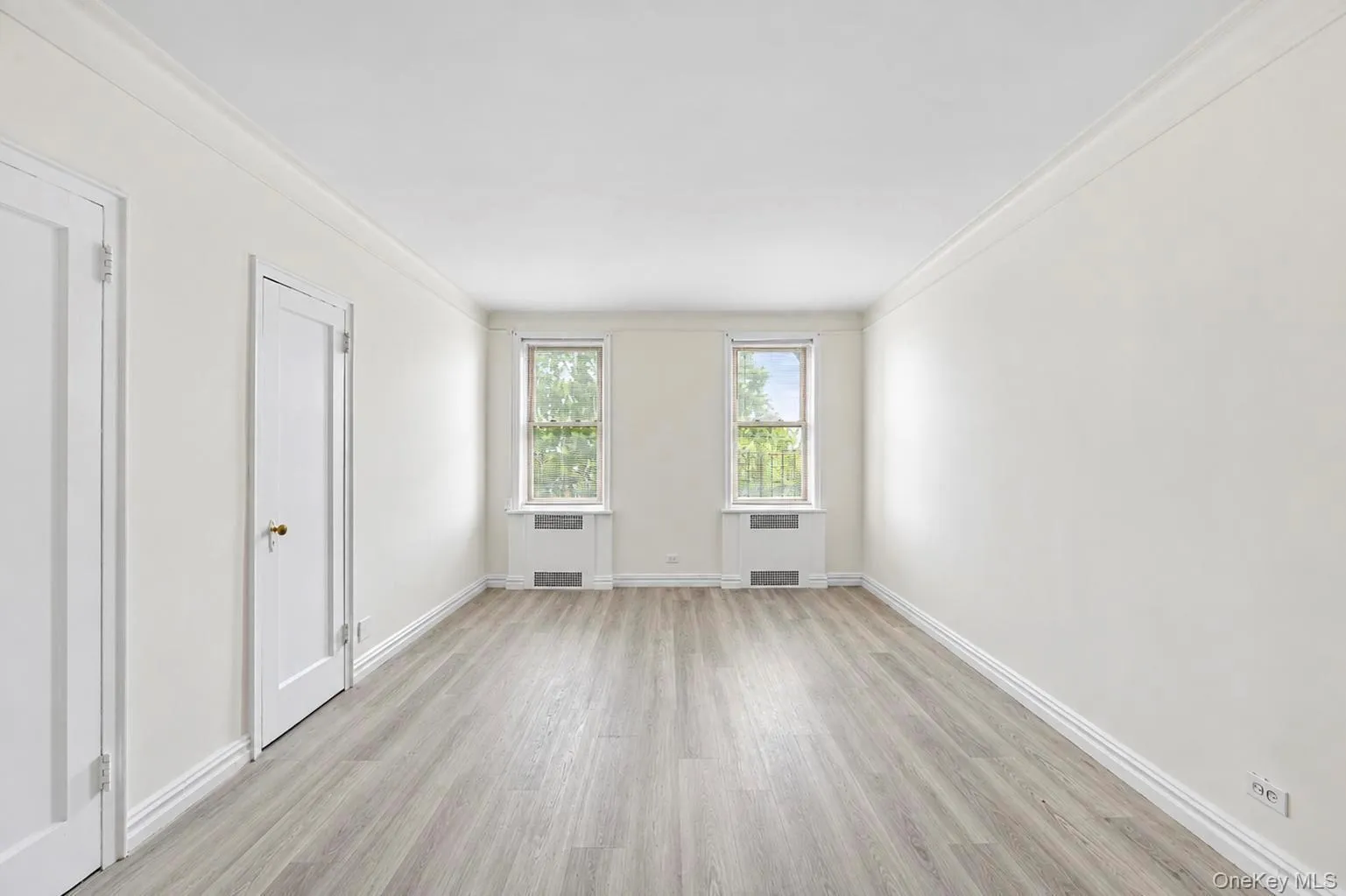 3321 Bruckner Boulevard, New York, NY, 3 Rooms Rooms,1 BathroomBathrooms,Residential,For Rent,Bruckner,0,1055016 3321 Bruckner Boulevard, New York, NY, 3 Rooms Rooms,1 BathroomBathrooms,Residential,For Rent,Bruckner,0,1055016