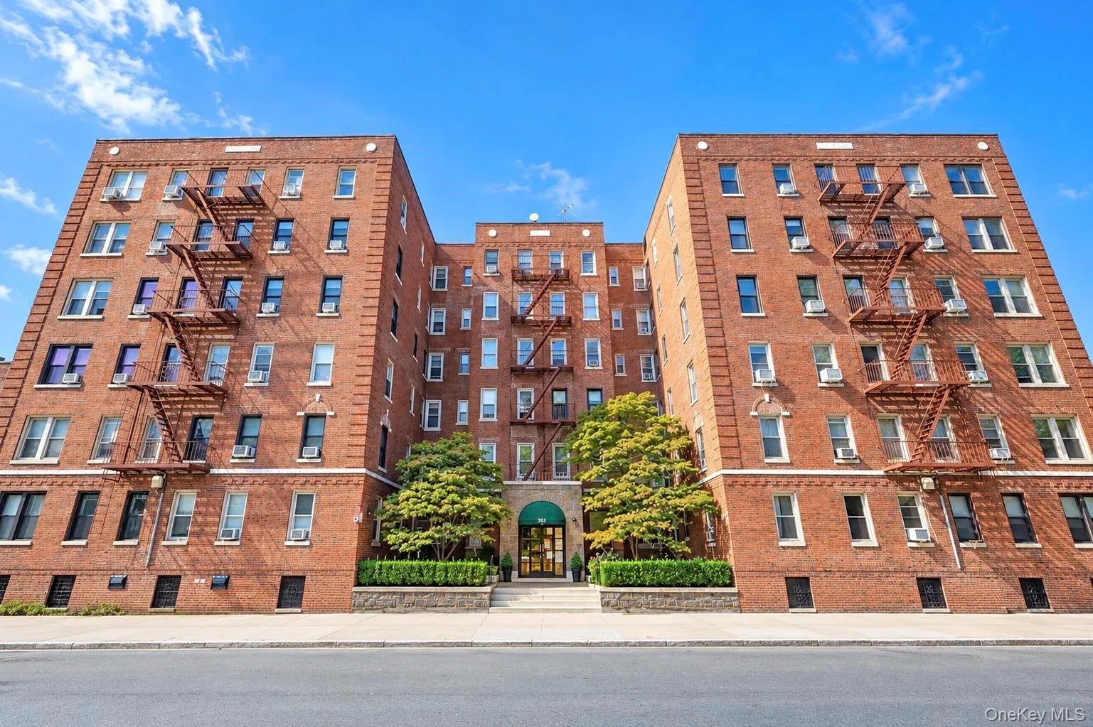 3321 Bruckner Boulevard, New York, NY, 3 Rooms Rooms,1 BathroomBathrooms,Residential,For Rent,Bruckner,0,1055016 3321 Bruckner Boulevard, New York, NY, 3 Rooms Rooms,1 BathroomBathrooms,Residential,For Rent,Bruckner,0,1055016