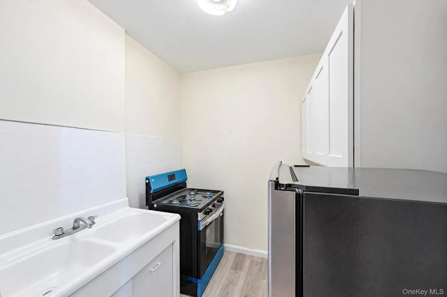 3321 Bruckner Boulevard, New York, NY, 3 Rooms Rooms,1 BathroomBathrooms,Residential,For Rent,Bruckner,0,1055016 3321 Bruckner Boulevard, New York, NY, 3 Rooms Rooms,1 BathroomBathrooms,Residential,For Rent,Bruckner,0,1055016