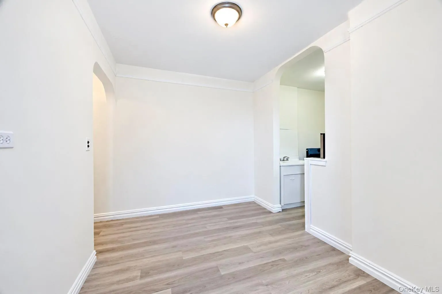 3321 Bruckner Boulevard, New York, NY, 3 Rooms Rooms,1 BathroomBathrooms,Residential,For Rent,Bruckner,0,1055016 3321 Bruckner Boulevard, New York, NY, 3 Rooms Rooms,1 BathroomBathrooms,Residential,For Rent,Bruckner,0,1055016