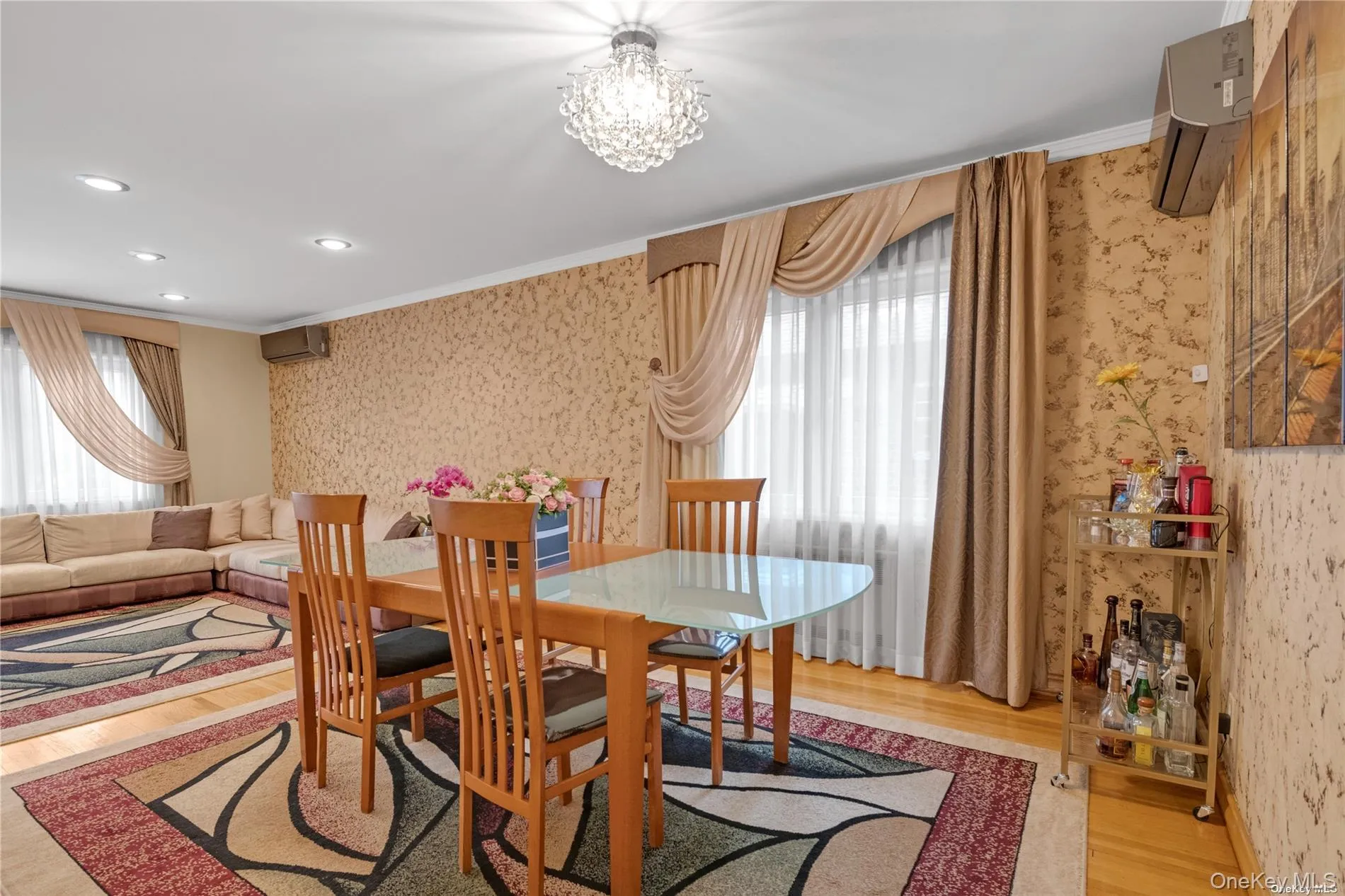 65-24 Ellwell Crescent, New York, NY, 5 Bedrooms Bedrooms, 9 Rooms Rooms,2 BathroomsBathrooms,Residential,For Rent,Ellwell,0,1055020 65-24 Ellwell Crescent, New York, NY, 5 Bedrooms Bedrooms, 9 Rooms Rooms,2 BathroomsBathrooms,Residential,For Rent,Ellwell,0,1055020