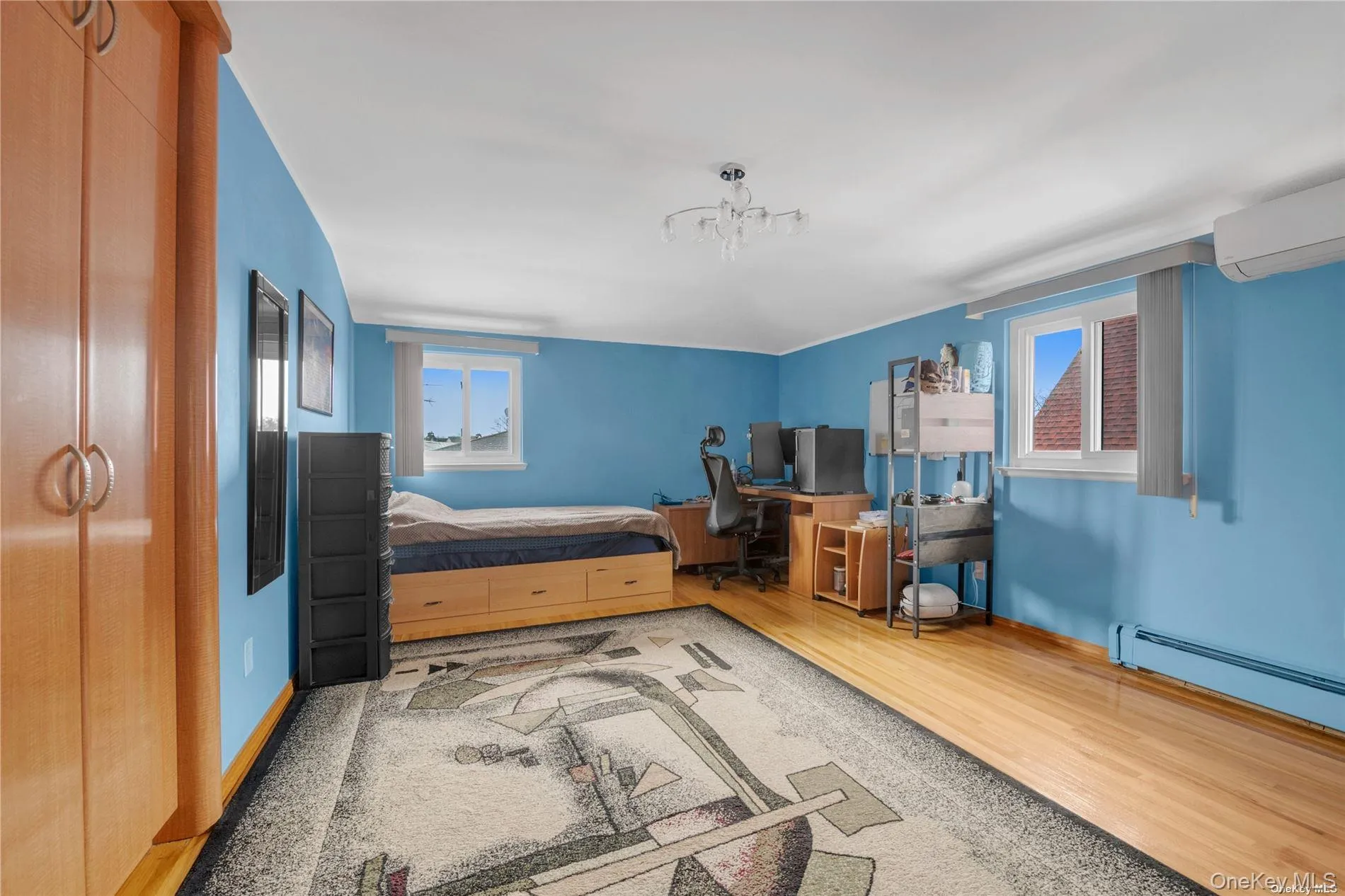 65-24 Ellwell Crescent, New York, NY, 5 Bedrooms Bedrooms, 9 Rooms Rooms,2 BathroomsBathrooms,Residential,For Rent,Ellwell,0,1055020 65-24 Ellwell Crescent, New York, NY, 5 Bedrooms Bedrooms, 9 Rooms Rooms,2 BathroomsBathrooms,Residential,For Rent,Ellwell,0,1055020