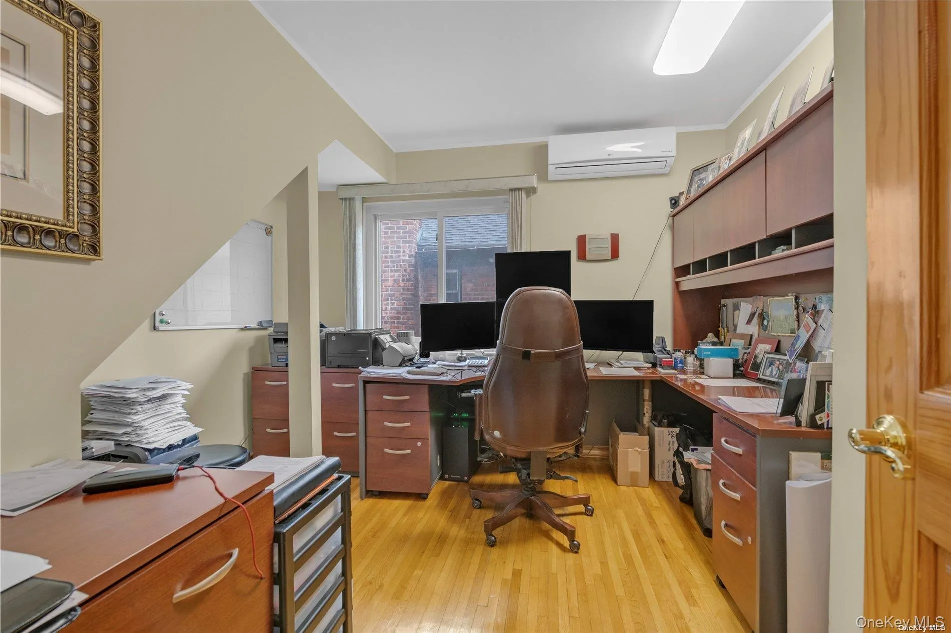 65-24 Ellwell Crescent, New York, NY, 5 Bedrooms Bedrooms, 9 Rooms Rooms,2 BathroomsBathrooms,Residential,For Rent,Ellwell,0,1055020 65-24 Ellwell Crescent, New York, NY, 5 Bedrooms Bedrooms, 9 Rooms Rooms,2 BathroomsBathrooms,Residential,For Rent,Ellwell,0,1055020