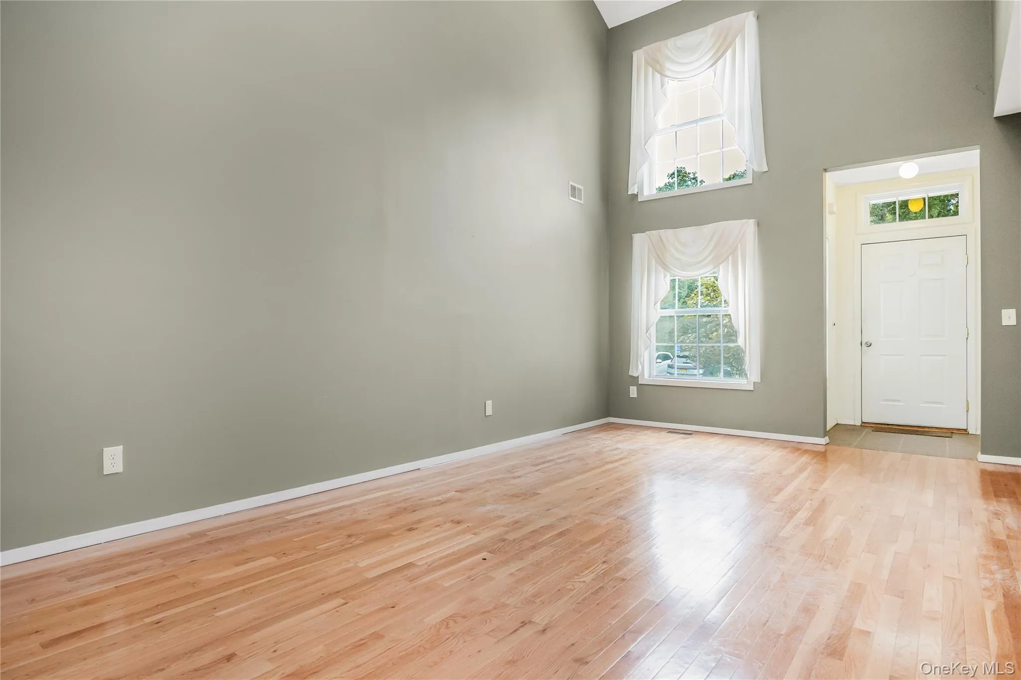 218 Kettles Lane, Brookhaven, NY, 2 Bedrooms Bedrooms, 7 Rooms Rooms,2 BathroomsBathrooms,Residential,For Rent,Kettles,0,1055023 218 Kettles Lane, Brookhaven, NY, 2 Bedrooms Bedrooms, 7 Rooms Rooms,2 BathroomsBathrooms,Residential,For Rent,Kettles,0,1055023