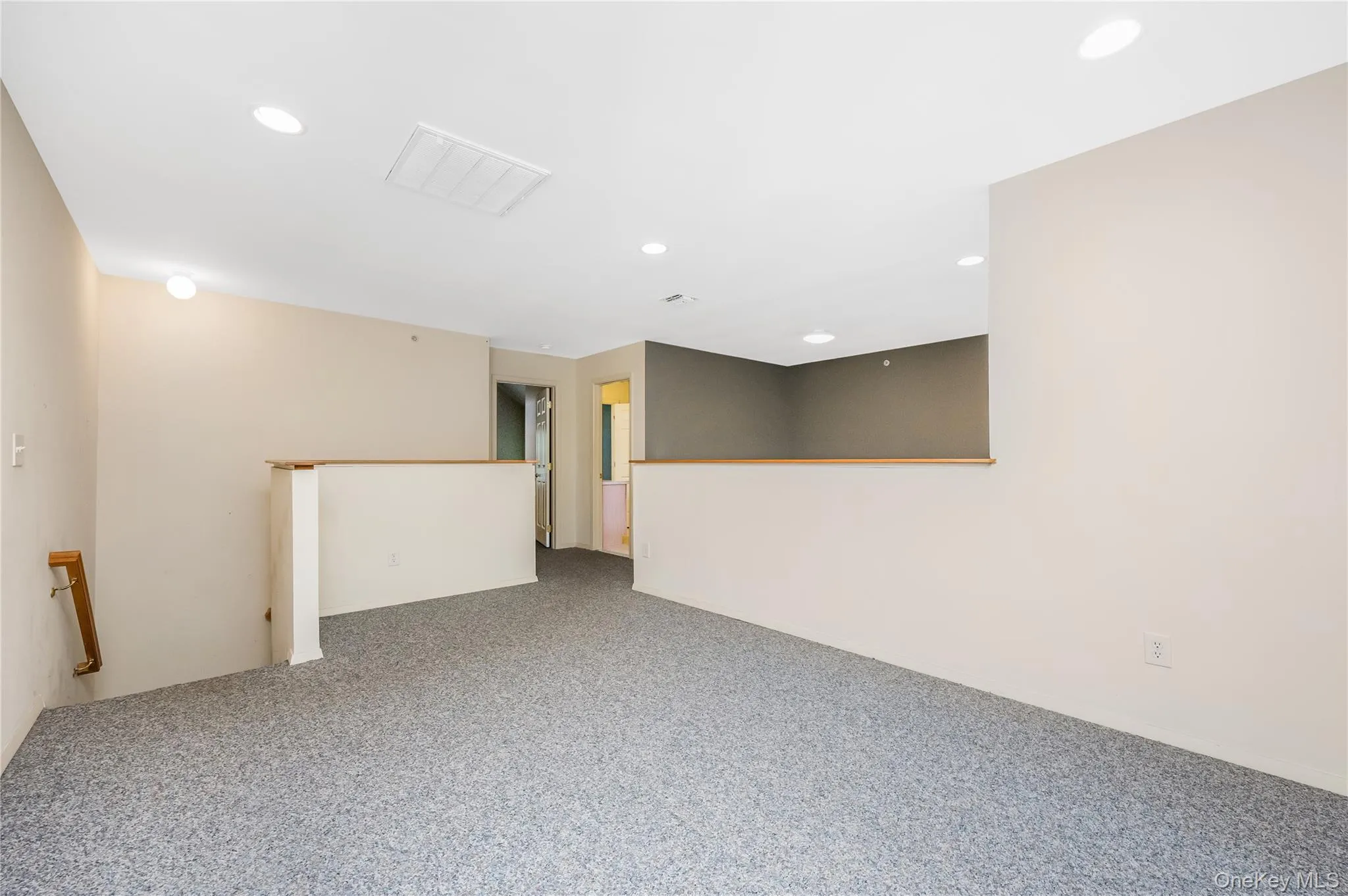 218 Kettles Lane, Brookhaven, NY, 2 Bedrooms Bedrooms, 7 Rooms Rooms,2 BathroomsBathrooms,Residential,For Rent,Kettles,0,1055023 218 Kettles Lane, Brookhaven, NY, 2 Bedrooms Bedrooms, 7 Rooms Rooms,2 BathroomsBathrooms,Residential,For Rent,Kettles,0,1055023