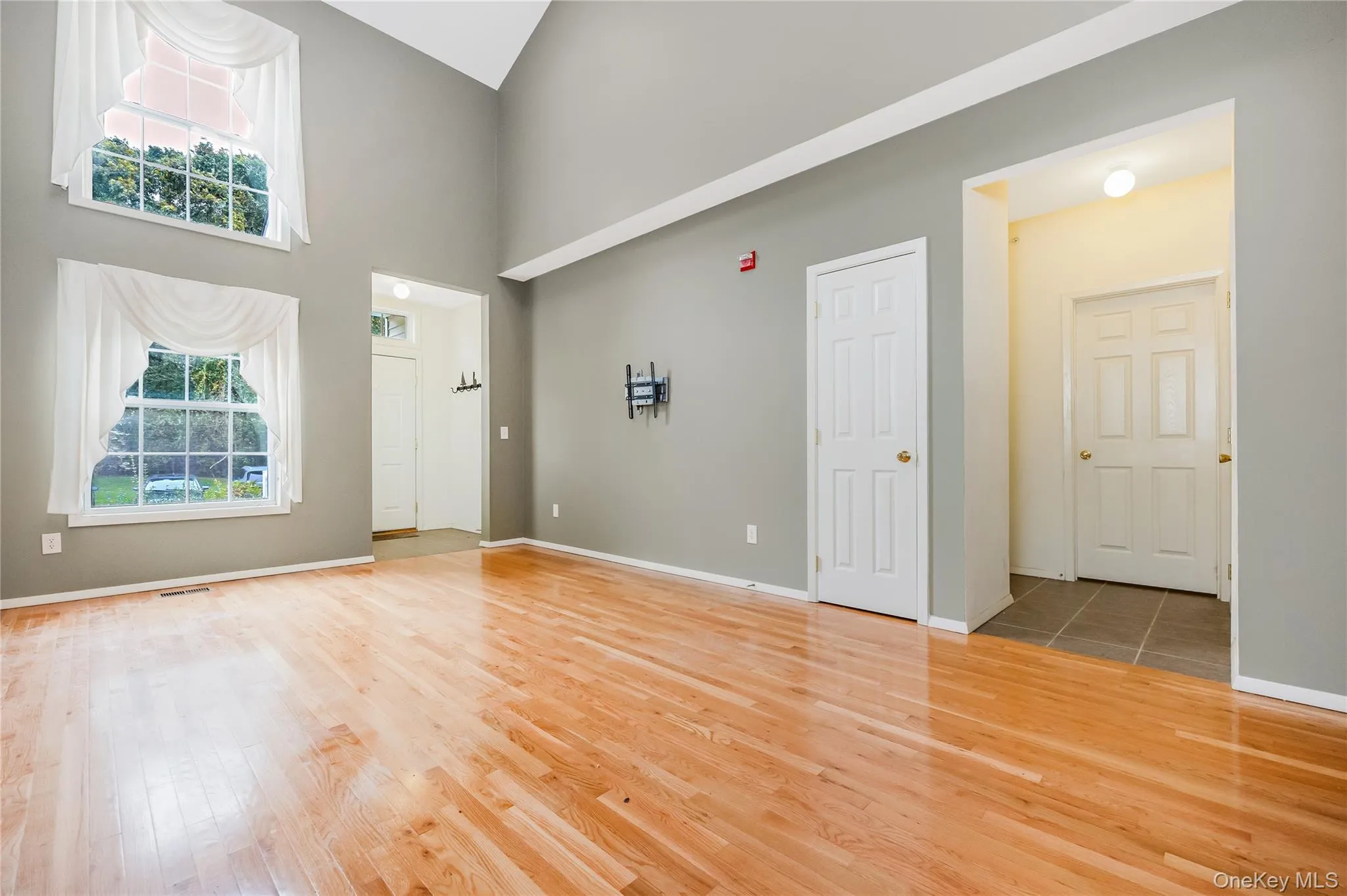 218 Kettles Lane, Brookhaven, NY, 2 Bedrooms Bedrooms, 7 Rooms Rooms,2 BathroomsBathrooms,Residential,For Rent,Kettles,0,1055023 218 Kettles Lane, Brookhaven, NY, 2 Bedrooms Bedrooms, 7 Rooms Rooms,2 BathroomsBathrooms,Residential,For Rent,Kettles,0,1055023