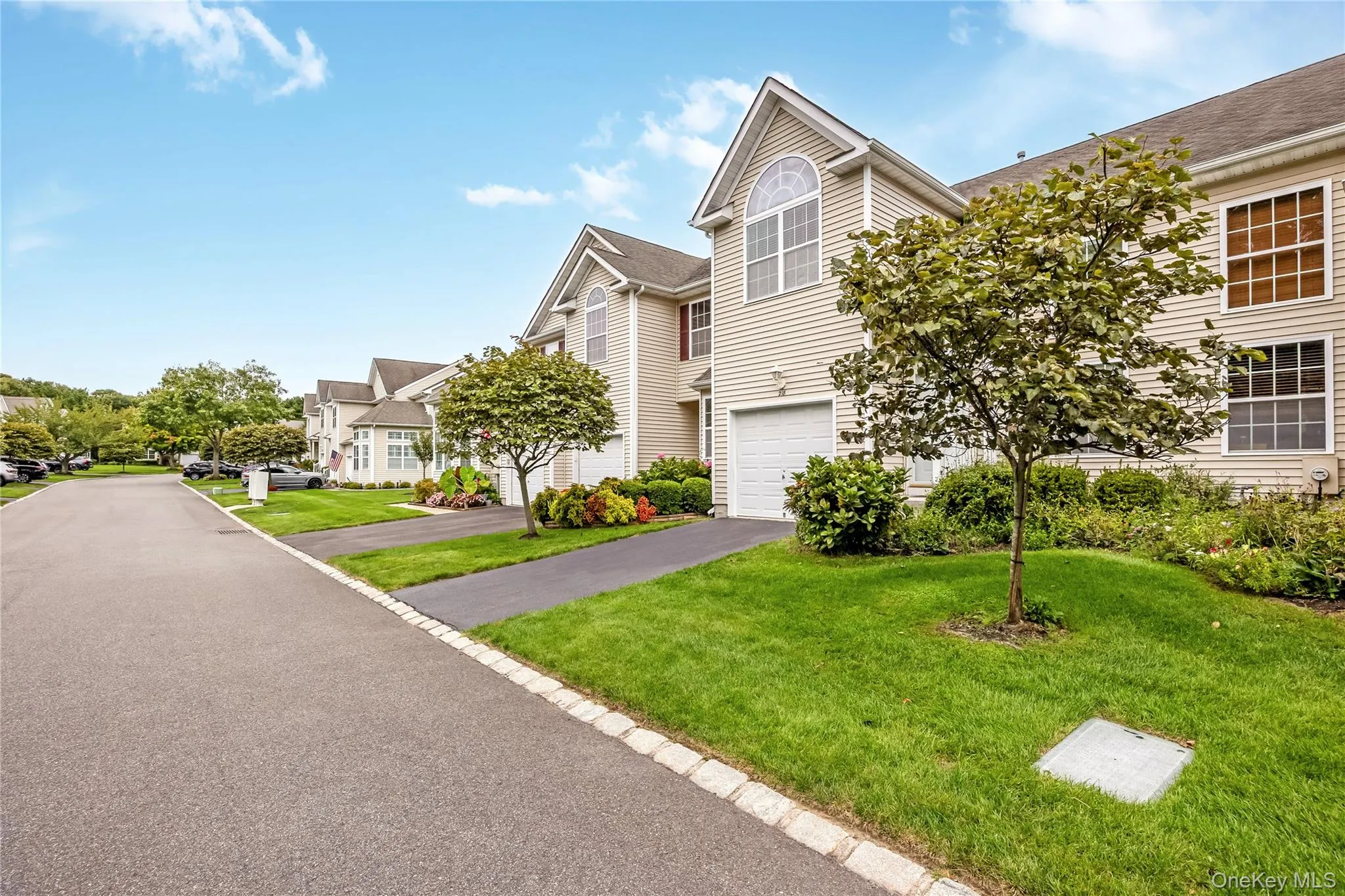 218 Kettles Lane, Brookhaven, NY, 2 Bedrooms Bedrooms, 7 Rooms Rooms,2 BathroomsBathrooms,Residential,For Rent,Kettles,0,1055023 218 Kettles Lane, Brookhaven, NY, 2 Bedrooms Bedrooms, 7 Rooms Rooms,2 BathroomsBathrooms,Residential,For Rent,Kettles,0,1055023