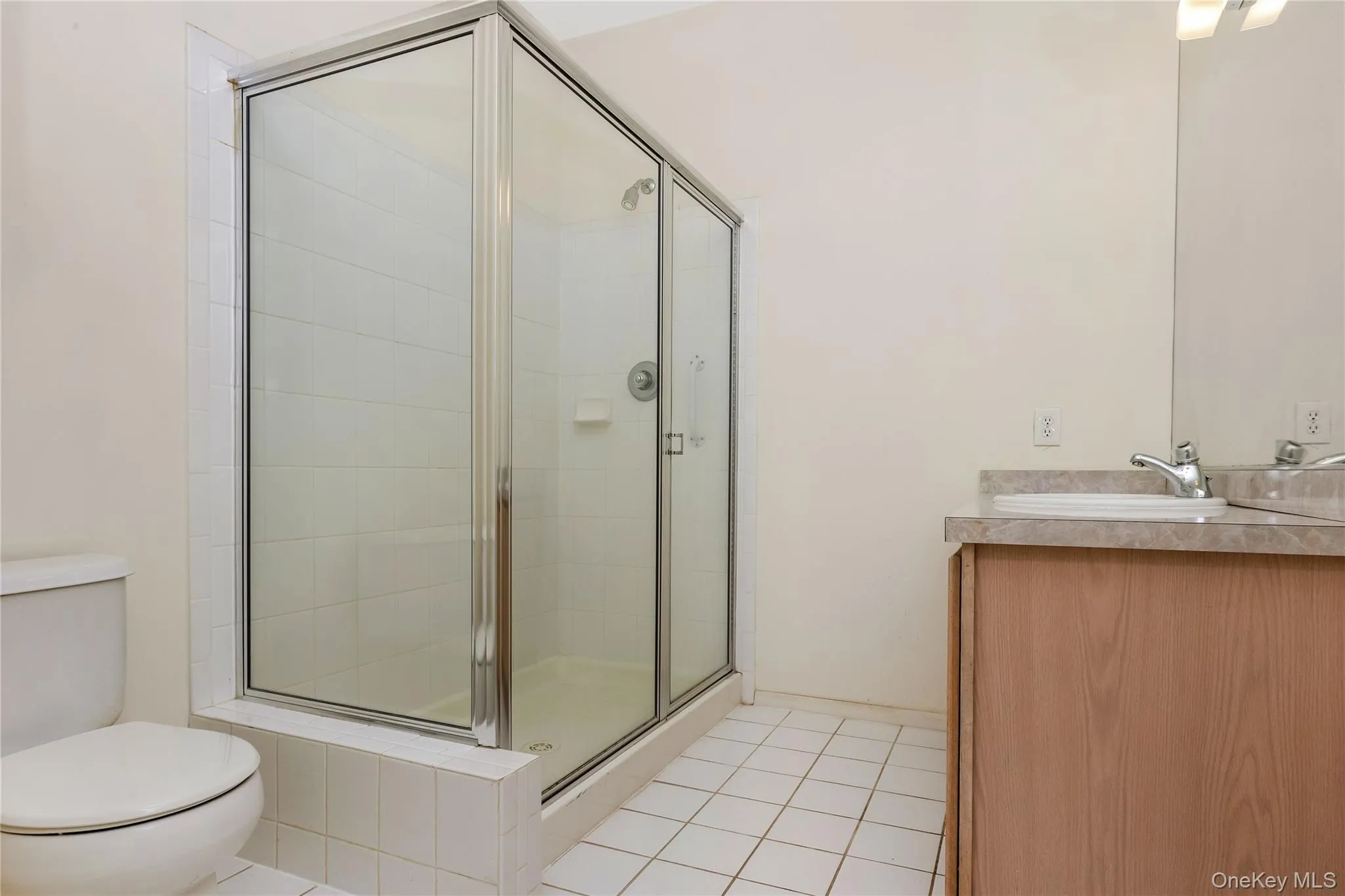 218 Kettles Lane, Brookhaven, NY, 2 Bedrooms Bedrooms, 7 Rooms Rooms,2 BathroomsBathrooms,Residential,For Rent,Kettles,0,1055023 218 Kettles Lane, Brookhaven, NY, 2 Bedrooms Bedrooms, 7 Rooms Rooms,2 BathroomsBathrooms,Residential,For Rent,Kettles,0,1055023