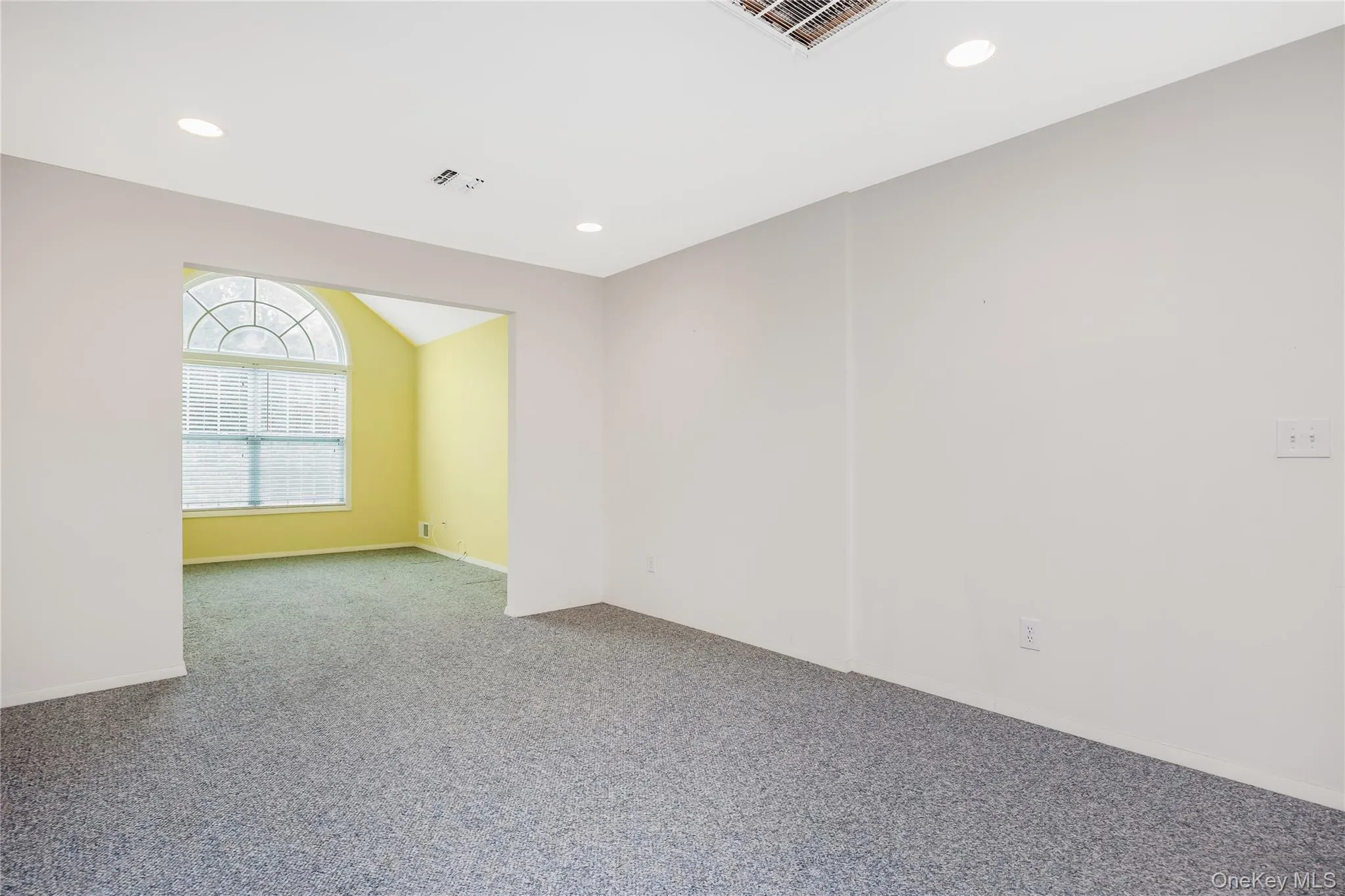 218 Kettles Lane, Brookhaven, NY, 2 Bedrooms Bedrooms, 7 Rooms Rooms,2 BathroomsBathrooms,Residential,For Rent,Kettles,0,1055023 218 Kettles Lane, Brookhaven, NY, 2 Bedrooms Bedrooms, 7 Rooms Rooms,2 BathroomsBathrooms,Residential,For Rent,Kettles,0,1055023