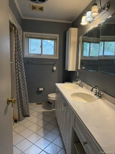 46 Alexander Drive, Oyster Bay, NY, 3 Bedroom Bedrooms, 6 Room Rooms,1 BathroomBathrooms,Residential Lease,For Rent,Alexander,0,1055031 46 Alexander Drive, Oyster Bay, NY, 3 Bedroom Bedrooms, 6 Room Rooms,1 BathroomBathrooms,Residential Lease,For Rent,Alexander,0,1055031