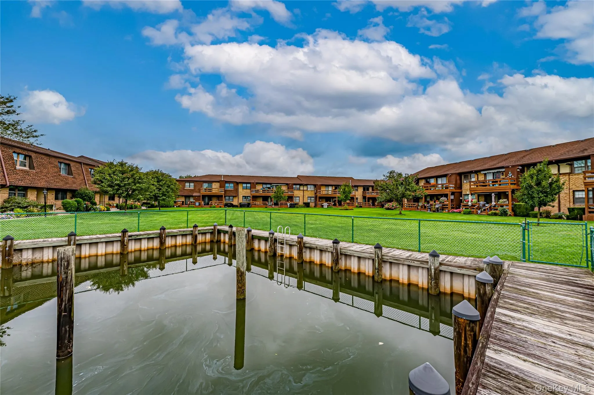 Canal View Overlooking to 2nd Floor Unit Canal View Overlooking to 2nd Floor Unit