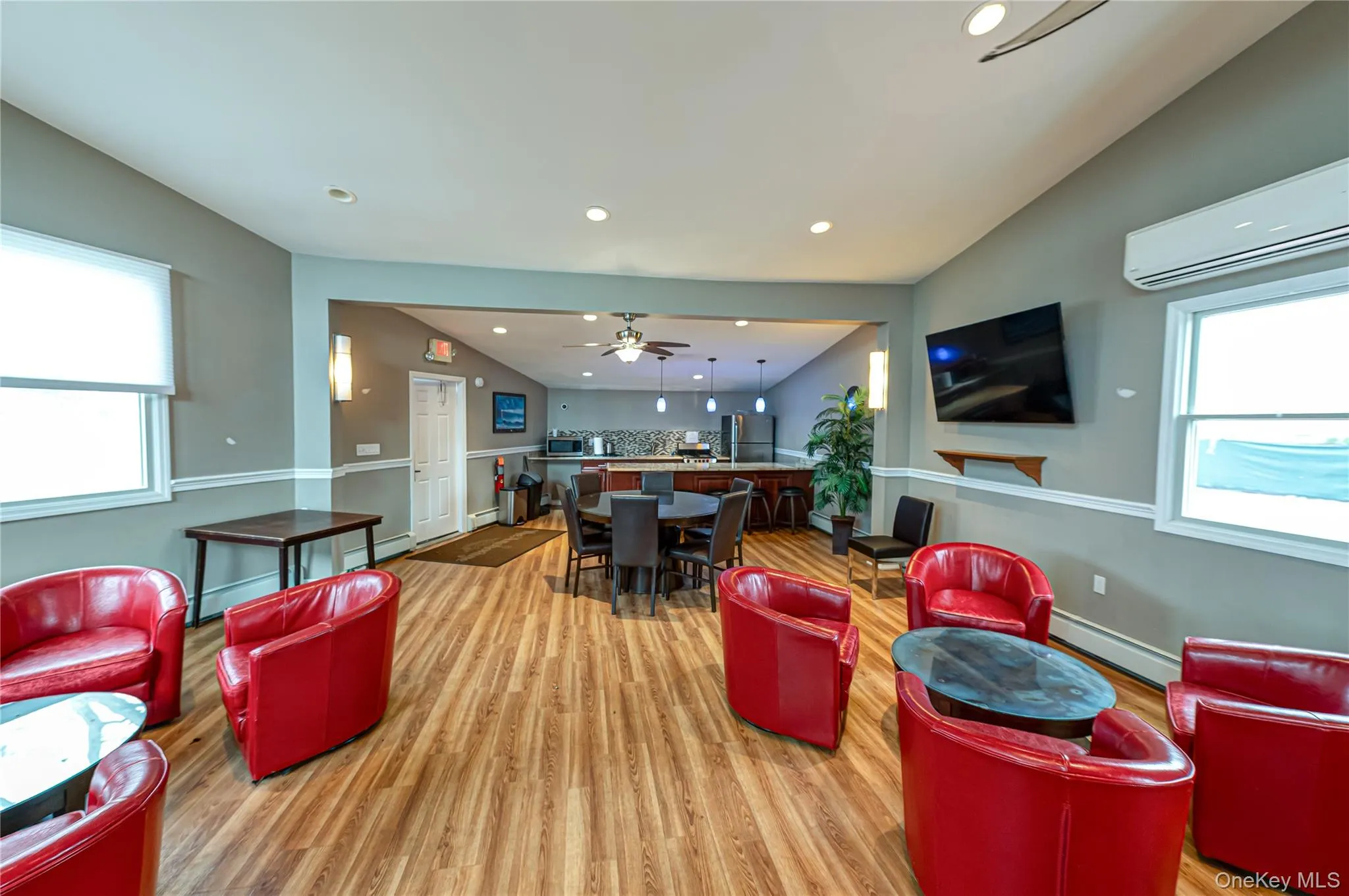 Clubhouse with Kitchen Clubhouse with Kitchen