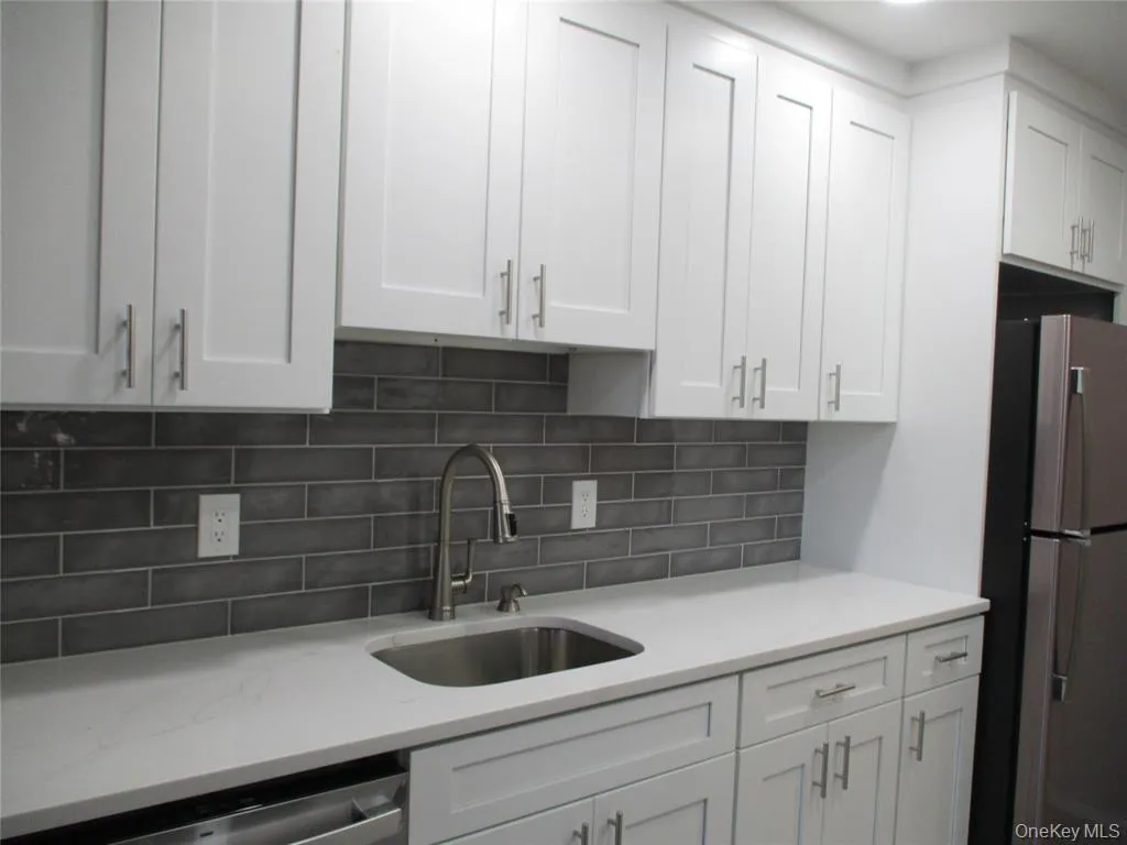 5 Church Lane, Clarkstown, NY, 1 Bedroom Bedrooms, 3 Rooms Rooms,1 BathroomBathrooms,Residential Lease,For Rent,Church,0,1055037 5 Church Lane, Clarkstown, NY, 1 Bedroom Bedrooms, 3 Rooms Rooms,1 BathroomBathrooms,Residential Lease,For Rent,Church,0,1055037