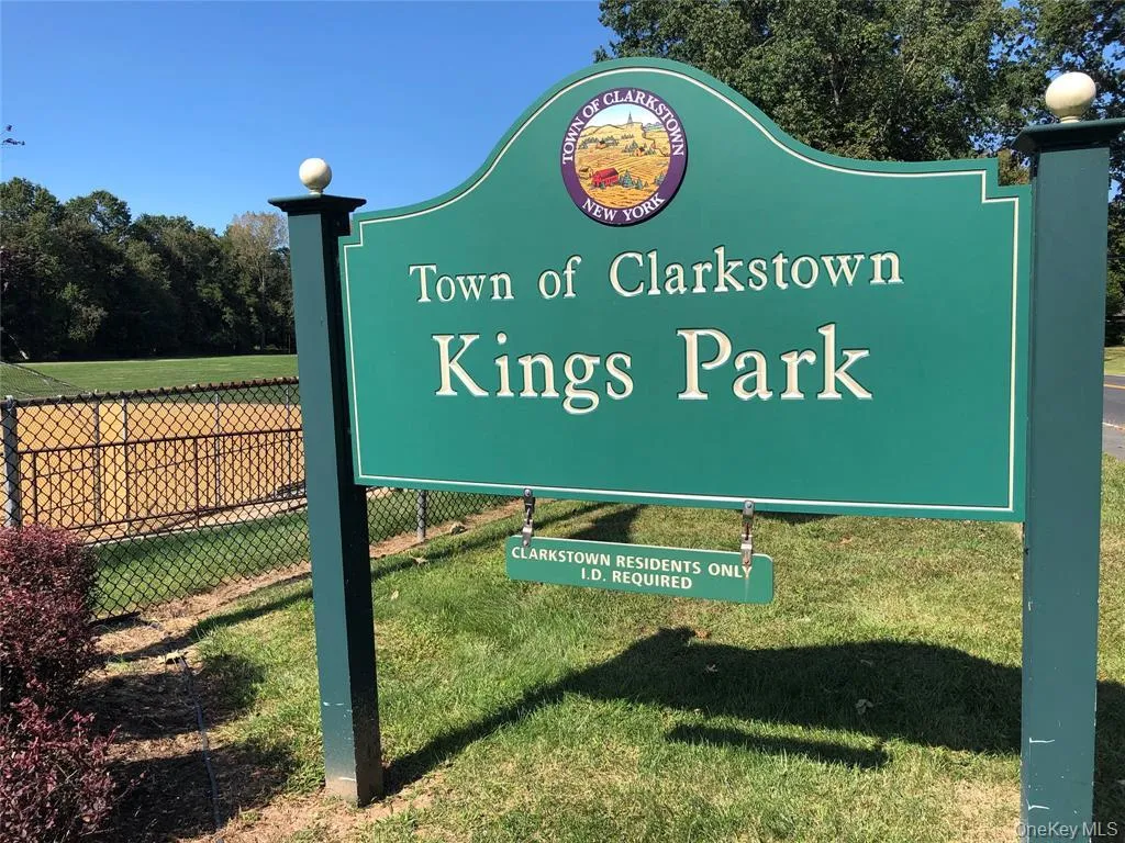 NEAR BY PARK NEAR BY PARK