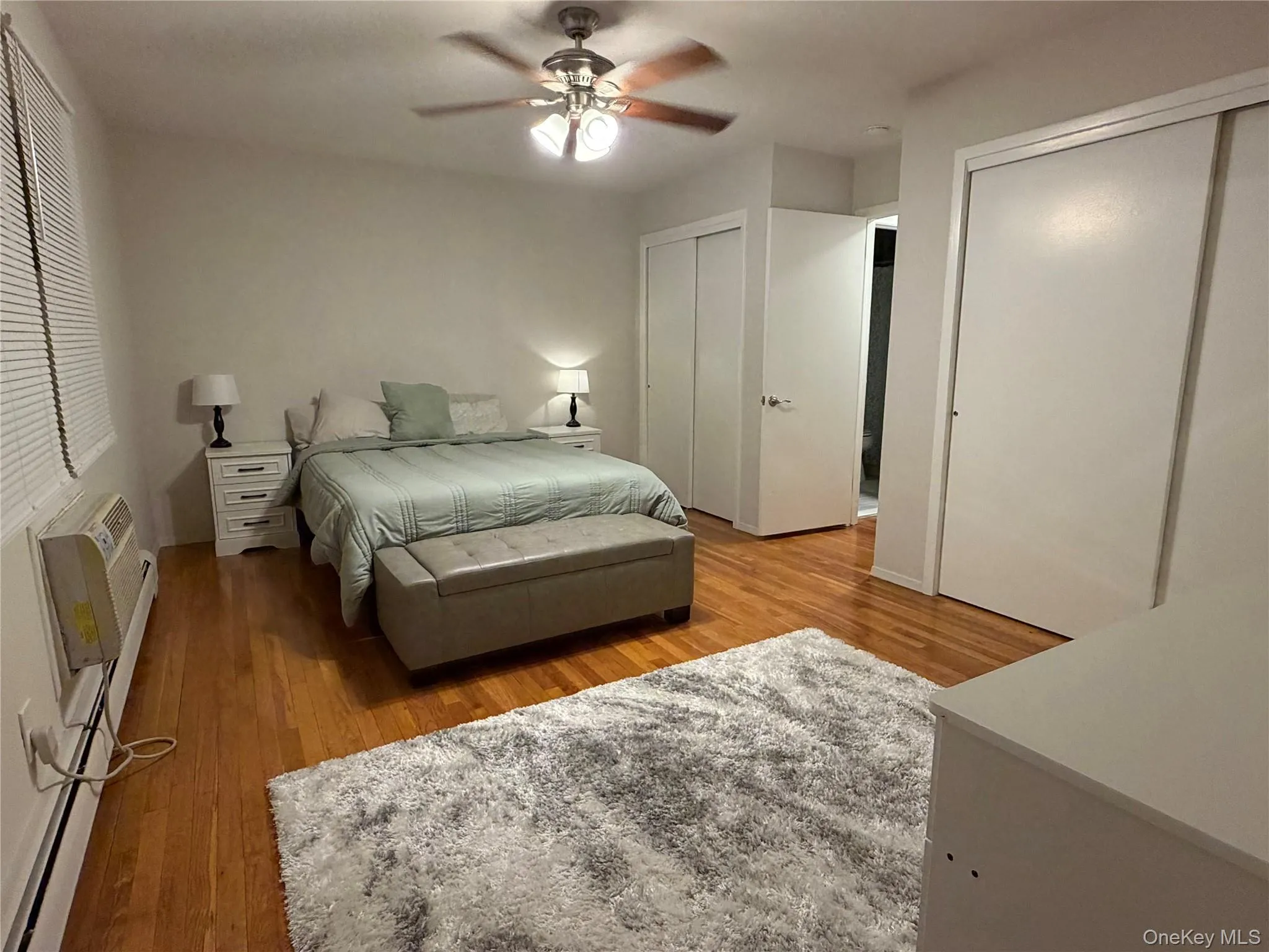 2 LARGE CLOSETS IB BEDROOM 2 LARGE CLOSETS IB BEDROOM