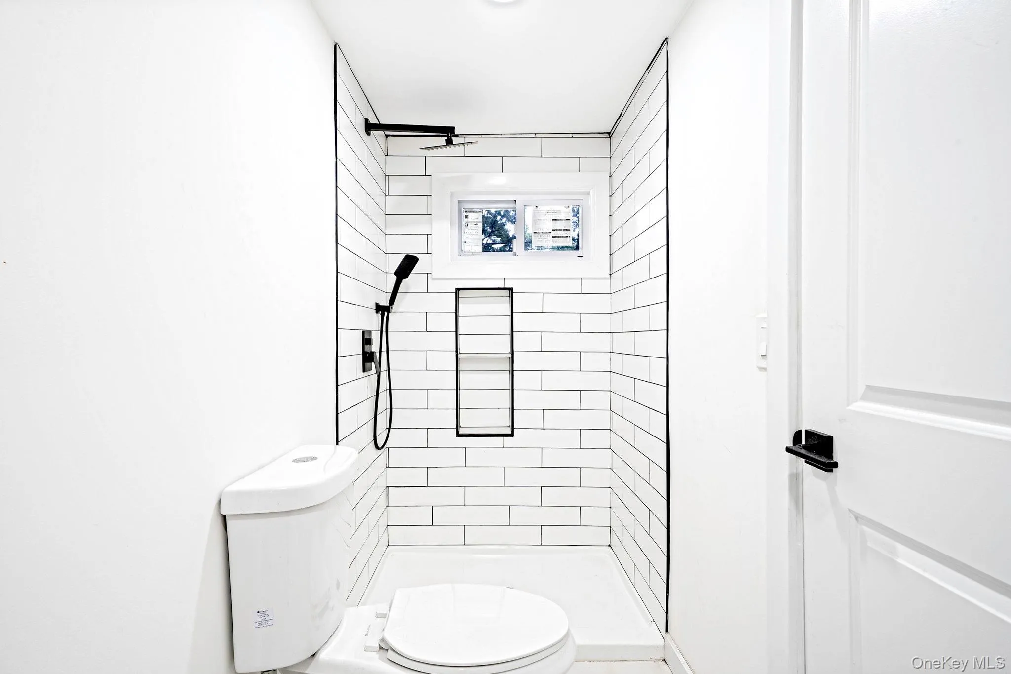 4 Oak Lane, Brookhaven, NY, 3 Bedrooms Bedrooms, 8 Rooms Rooms,2 BathroomsBathrooms,Residential,For Rent,Oak,0,1055039 4 Oak Lane, Brookhaven, NY, 3 Bedrooms Bedrooms, 8 Rooms Rooms,2 BathroomsBathrooms,Residential,For Rent,Oak,0,1055039