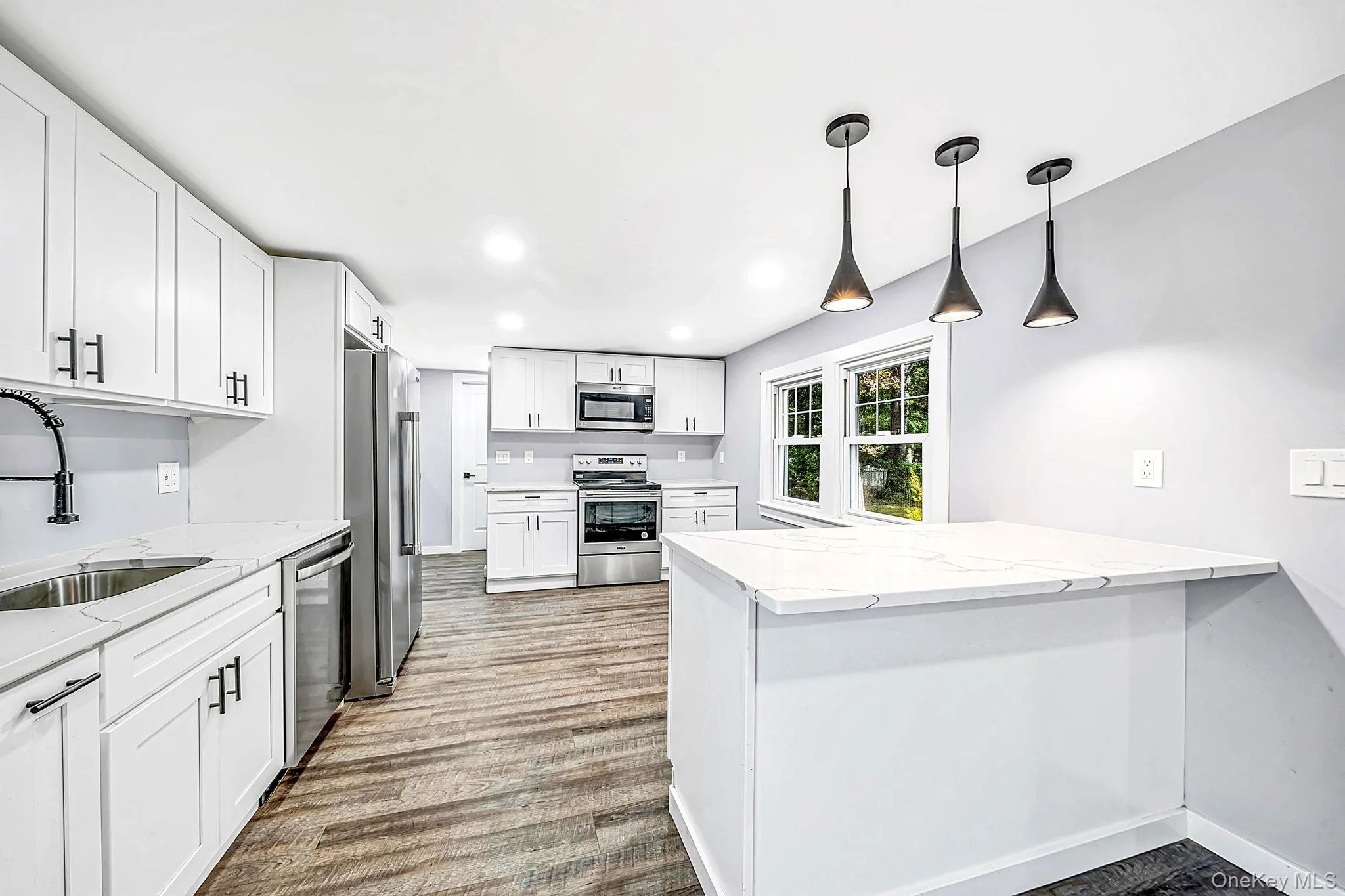 4 Oak Lane, Brookhaven, NY, 3 Bedrooms Bedrooms, 8 Rooms Rooms,2 BathroomsBathrooms,Residential,For Rent,Oak,0,1055039 4 Oak Lane, Brookhaven, NY, 3 Bedrooms Bedrooms, 8 Rooms Rooms,2 BathroomsBathrooms,Residential,For Rent,Oak,0,1055039