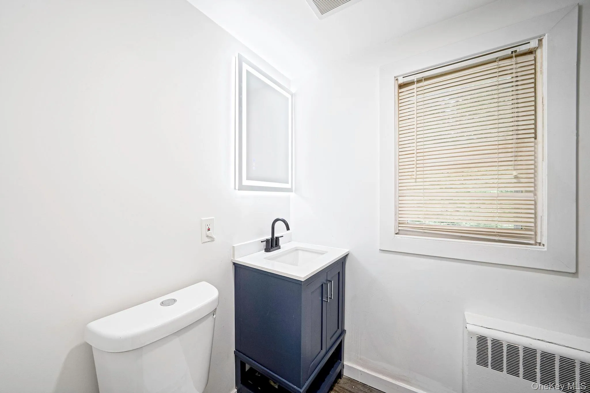 4 Oak Lane, Brookhaven, NY, 3 Bedrooms Bedrooms, 8 Rooms Rooms,2 BathroomsBathrooms,Residential,For Rent,Oak,0,1055039 4 Oak Lane, Brookhaven, NY, 3 Bedrooms Bedrooms, 8 Rooms Rooms,2 BathroomsBathrooms,Residential,For Rent,Oak,0,1055039