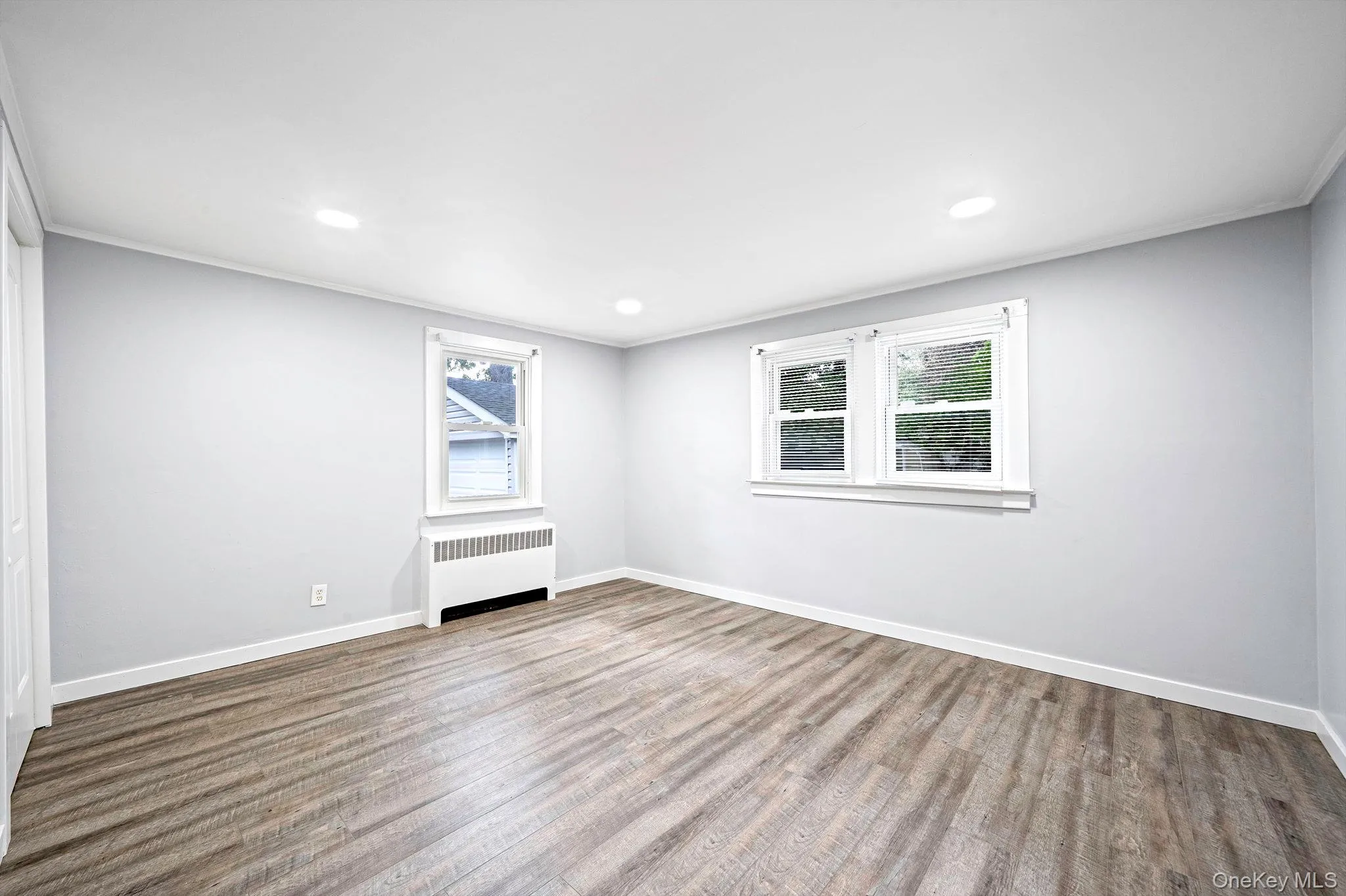4 Oak Lane, Brookhaven, NY, 3 Bedrooms Bedrooms, 8 Rooms Rooms,2 BathroomsBathrooms,Residential,For Rent,Oak,0,1055039 4 Oak Lane, Brookhaven, NY, 3 Bedrooms Bedrooms, 8 Rooms Rooms,2 BathroomsBathrooms,Residential,For Rent,Oak,0,1055039